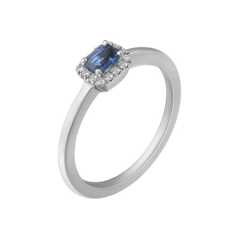 Classic Blue Sapphire Diamond White Gold Ring For Sale at 1stDibs