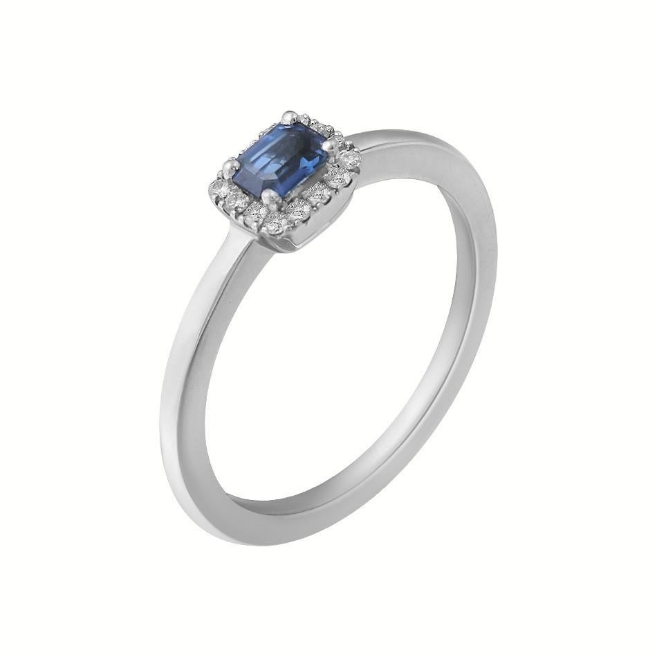 Round Cut Classic Blue Sapphire Diamond White Gold Ring For Sale