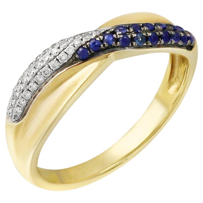 Classic Blue Sapphire Diamond Yellow Gold Ring For Sale