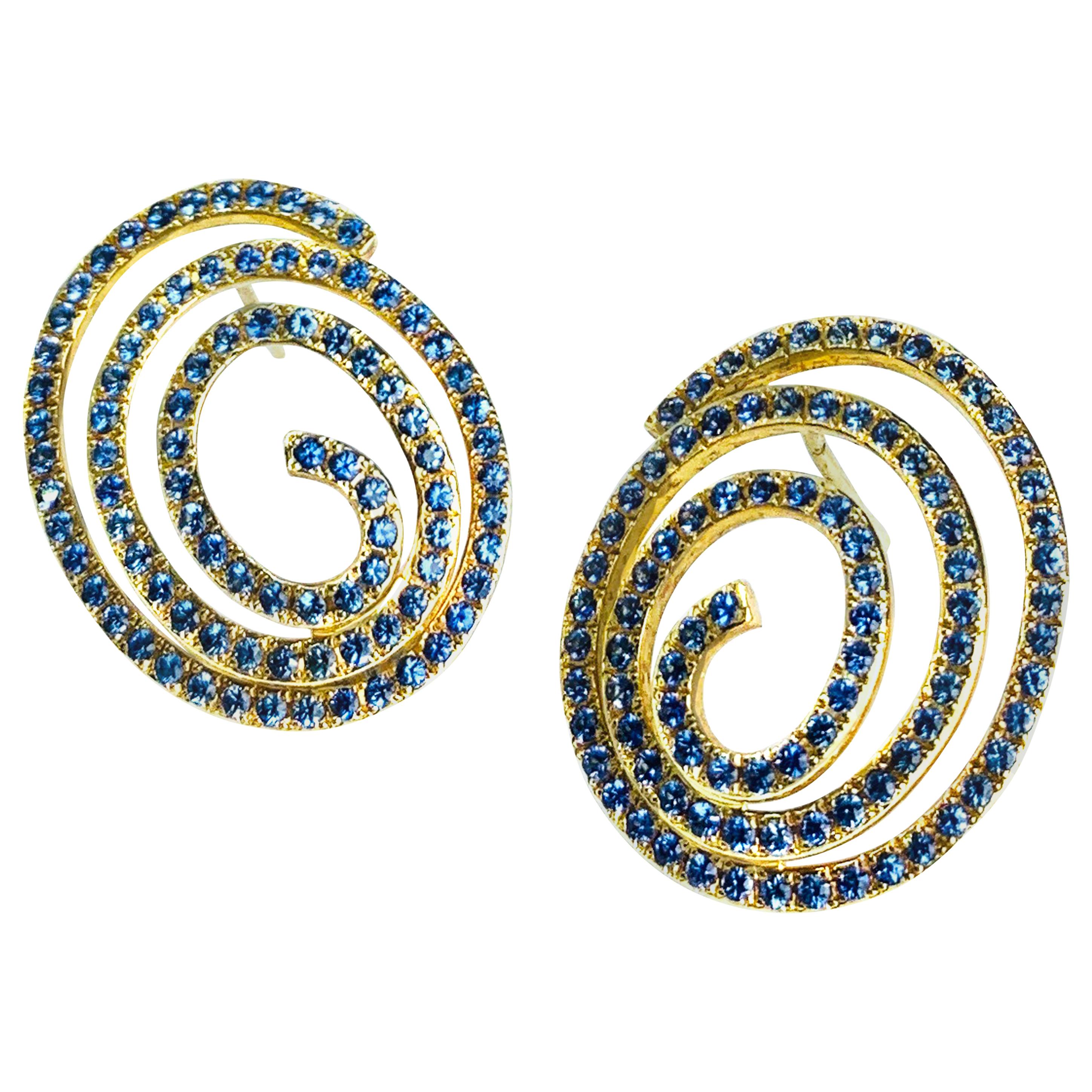 Rosior Blue Sapphire Drop Earrings set in Yellow Gold 