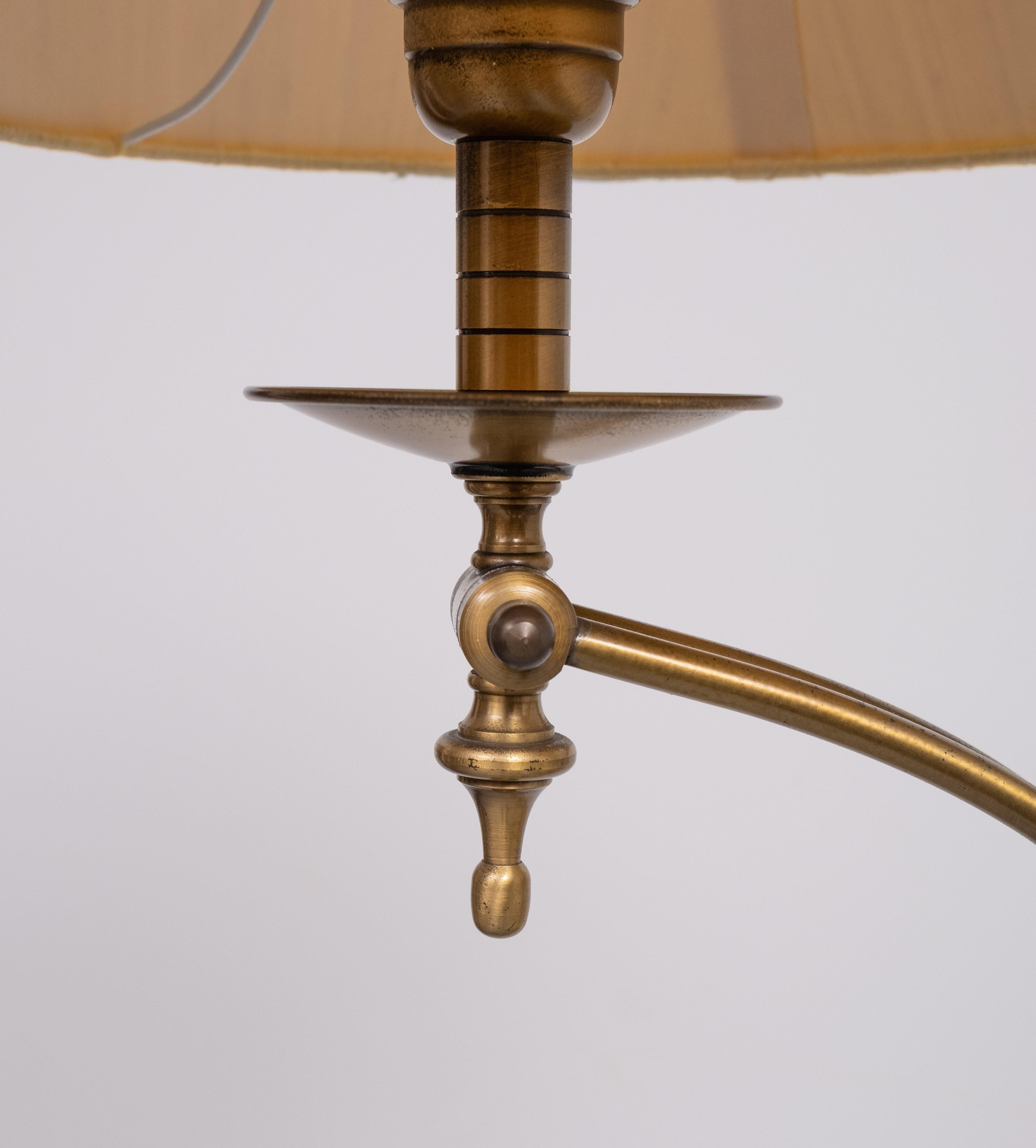 Lampada da terra regolabile in ottone classico anni '70 Germania in vendita 4