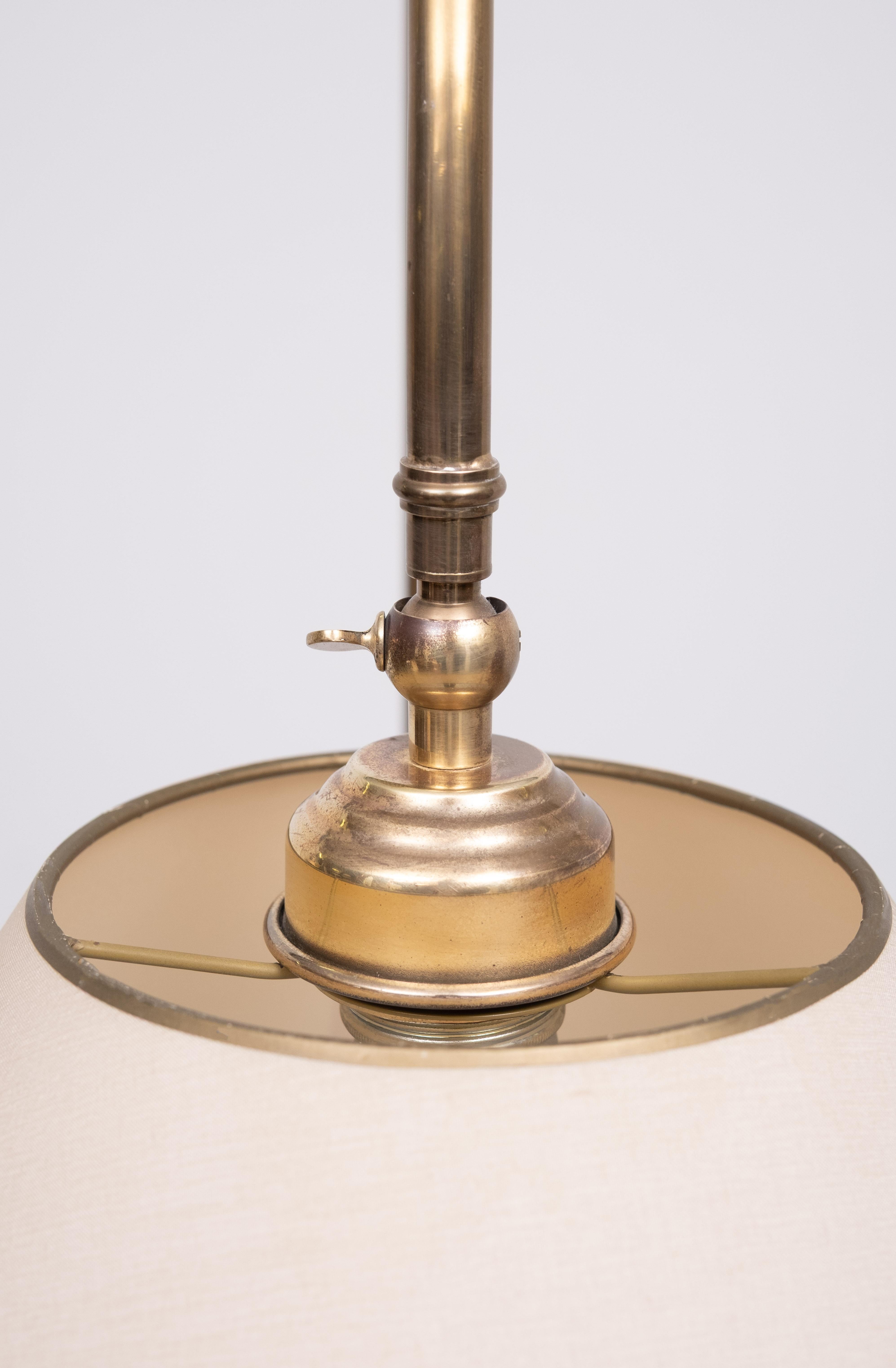 Klassische Stehlampe aus Messing mit gebogenem Hals, 1950er Jahre im Angebot 1