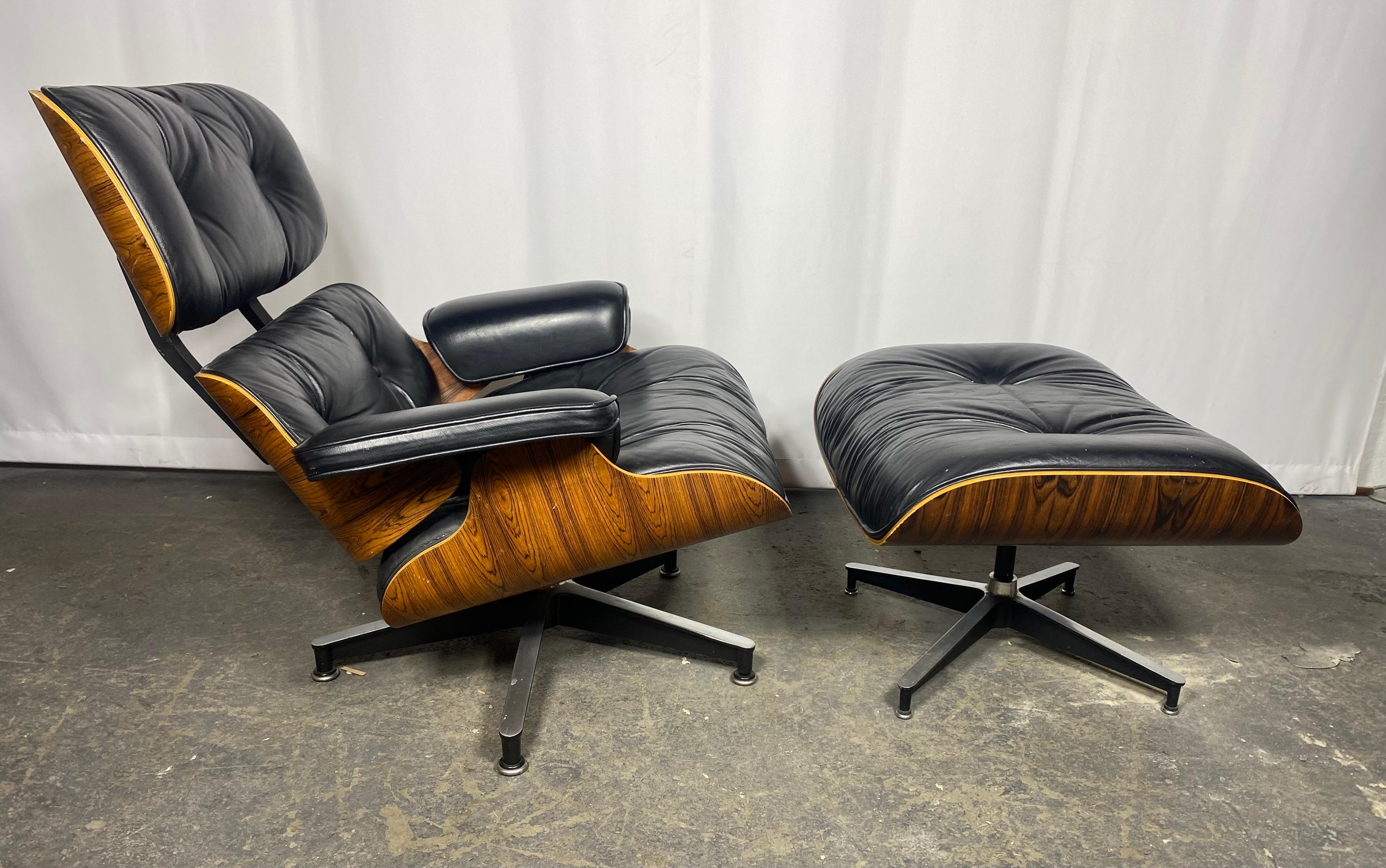 Mid-Century Modern CLassic Brazilian Rosewood and Leather Eames Lounge Chair & Ott Herman Miller For Sale