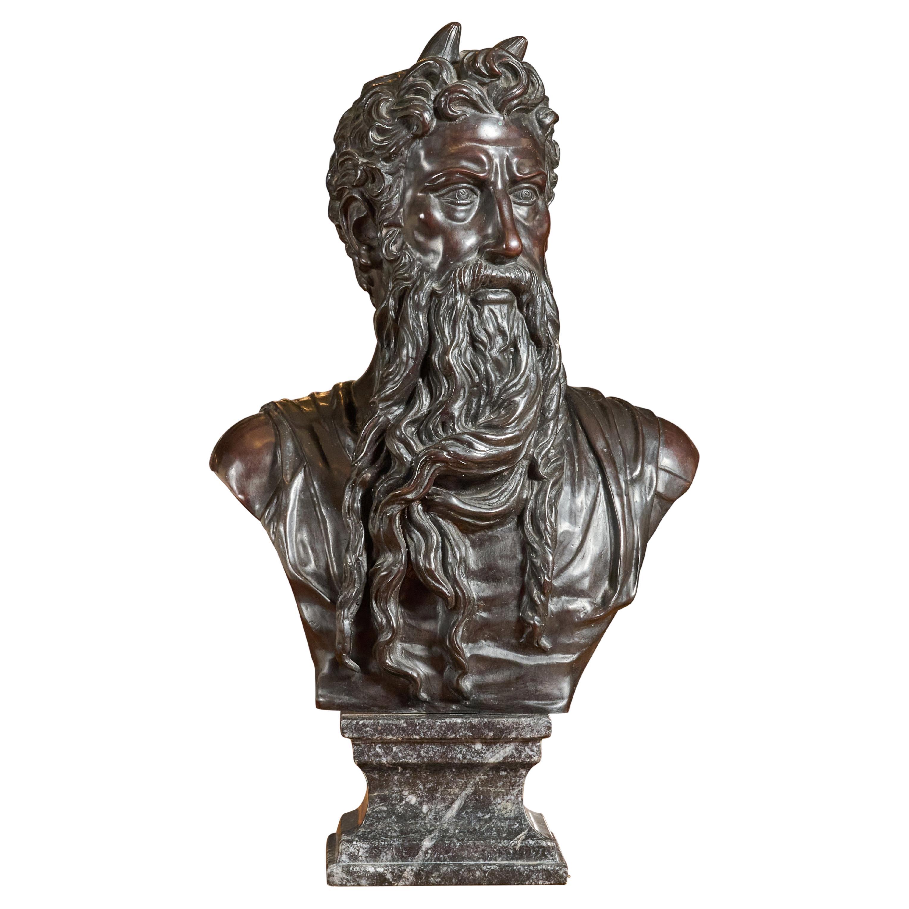 Klassische Bronzebüste von Moses im Angebot