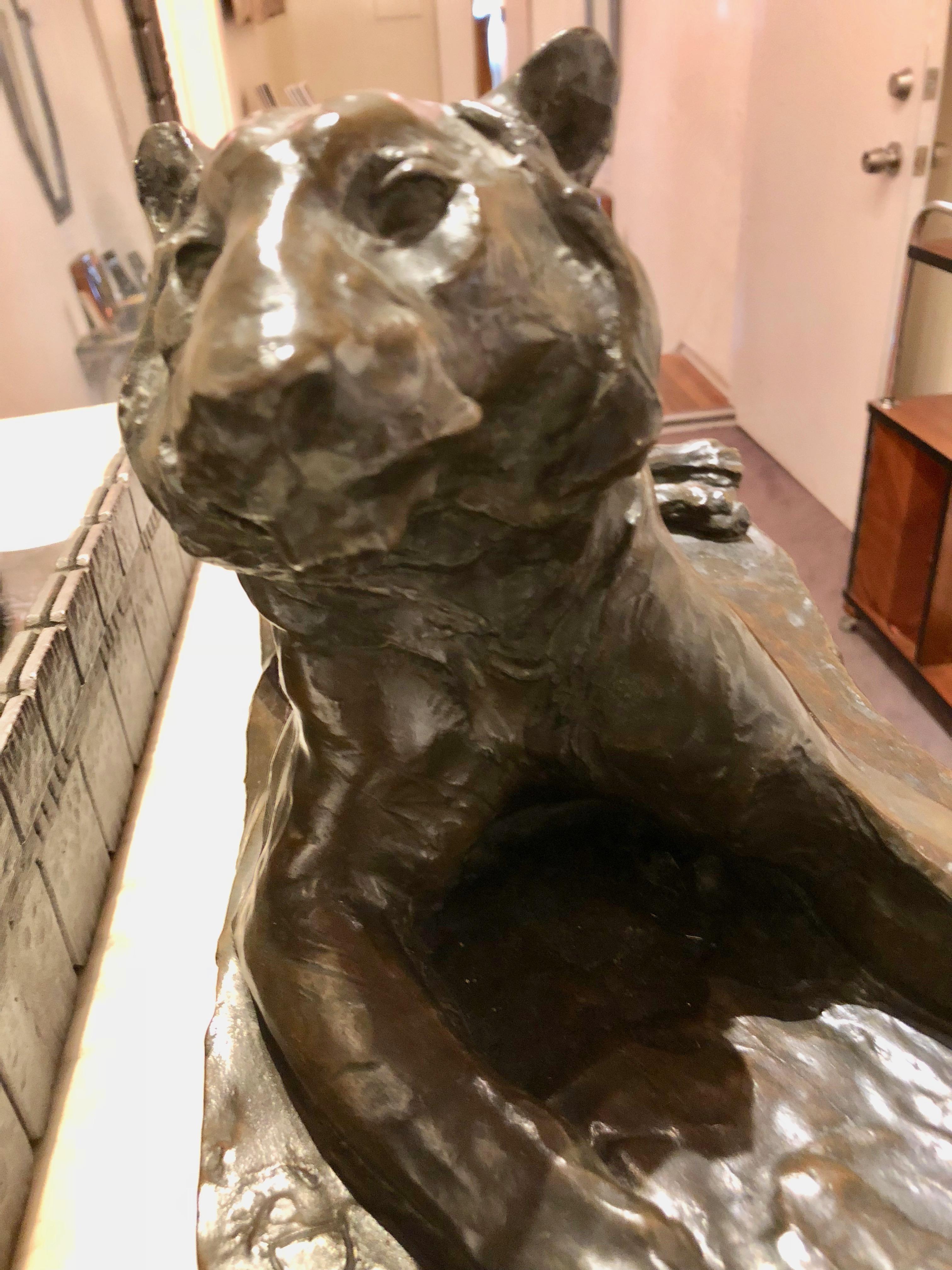 Classic Bronze Lion Statue by Josue Dupon Belgian Sculptor Art Deco For Sale 3