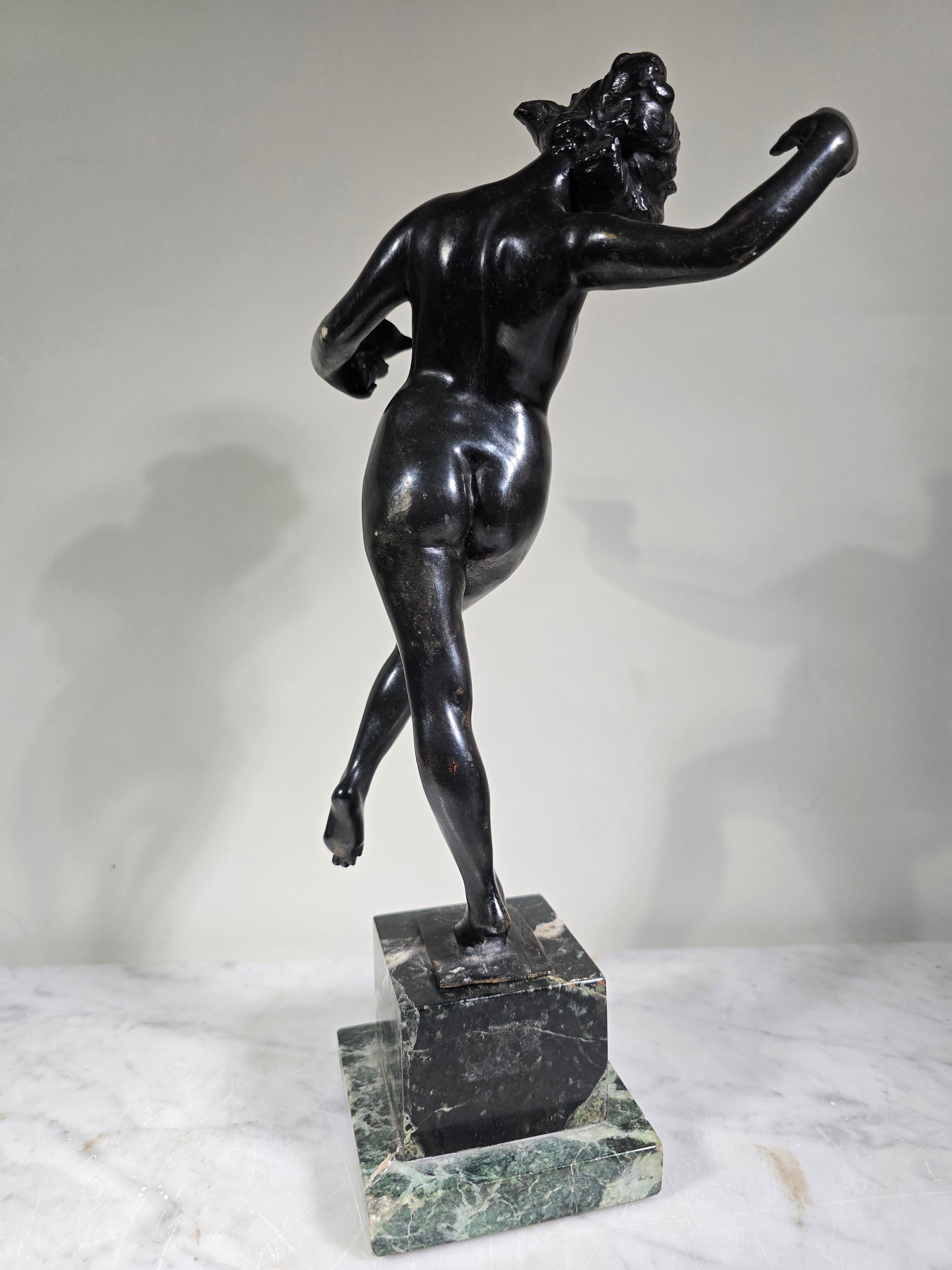 Classic Bronze Sculpture by Luigi de Luca - Maiden of Ancient Greece For Sale 4