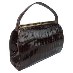 Sac à main classique en alligator marron à poignée supérieure, années 1950