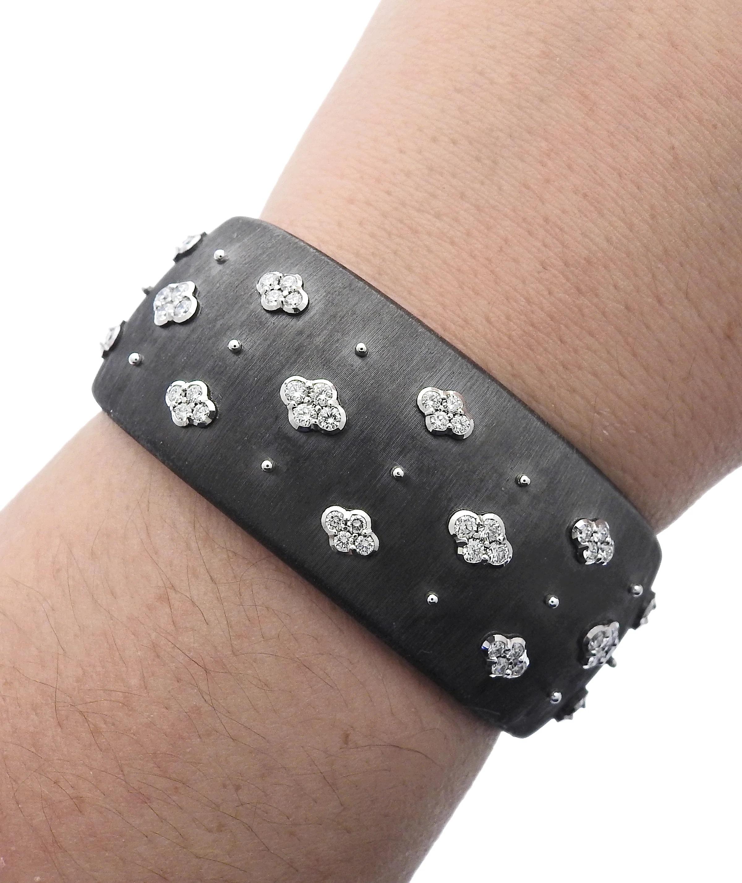 Bracciale classico con diamanti 18k anneriti di Buccellati In condizioni buone in vendita a Sarasota, FL