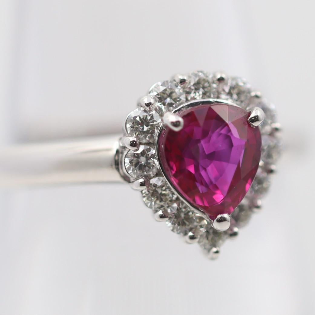 Classic Burmese Ruby Diamond Platinum Ring, GIA Certified In New Condition For Sale In Beverly Hills, CA