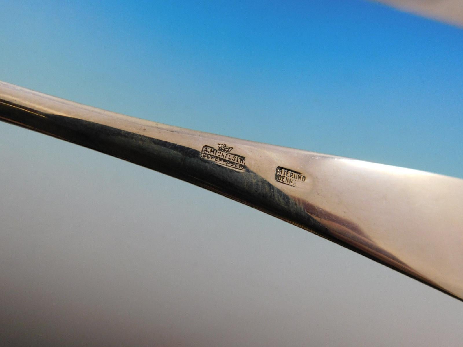 Service de couverts modernes en argent sterling Classic par Michelsen, 82 pièces en vente 1