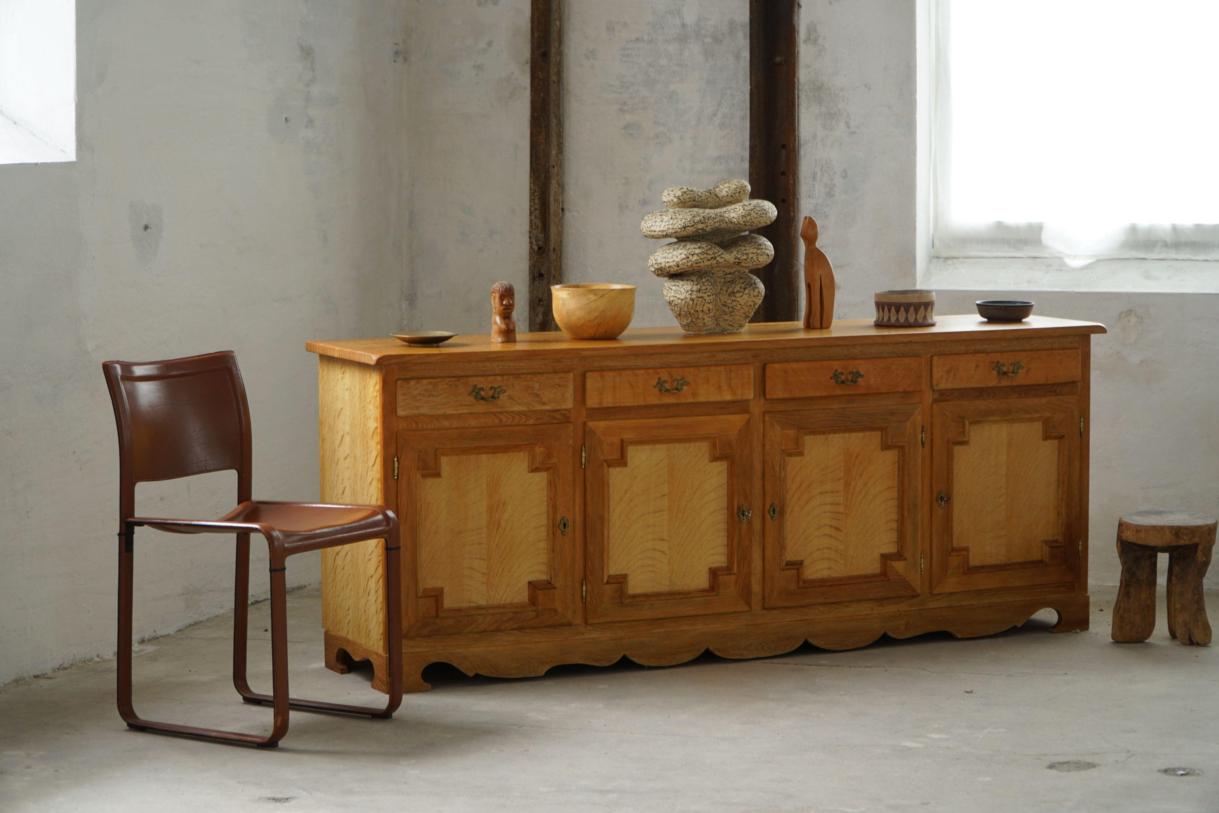 Mobile classico / Credenza in Oak, Buffet danese del Mid Century Modern, anni '60 in vendita 4