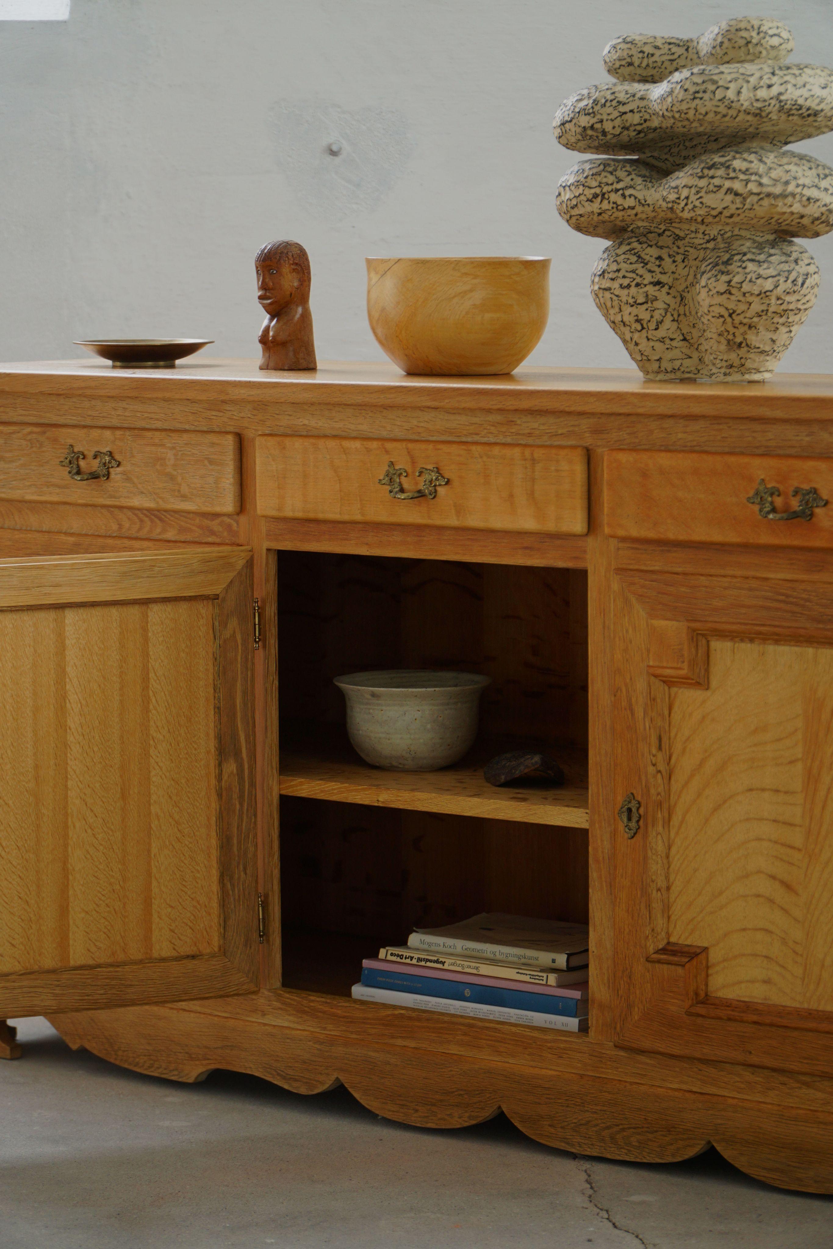 Mobile classico / Credenza in Oak, Buffet danese del Mid Century Modern, anni '60 in vendita 2
