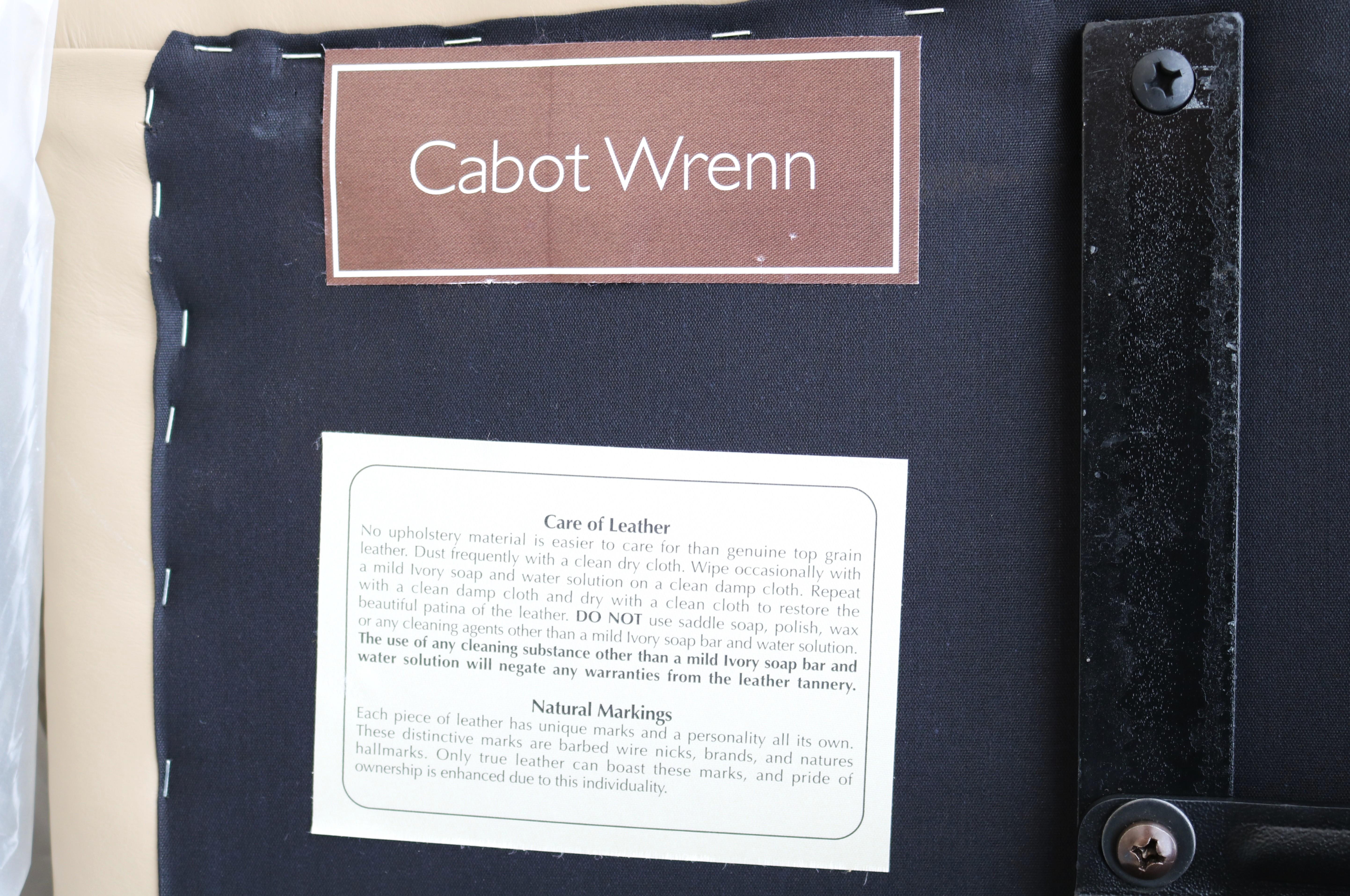 Classic Cabot Wrenn Caesar High Back Regency Taupe Leather Swivel Desk Chair (chaise de bureau pivotante en cuir taupe) en vente 12