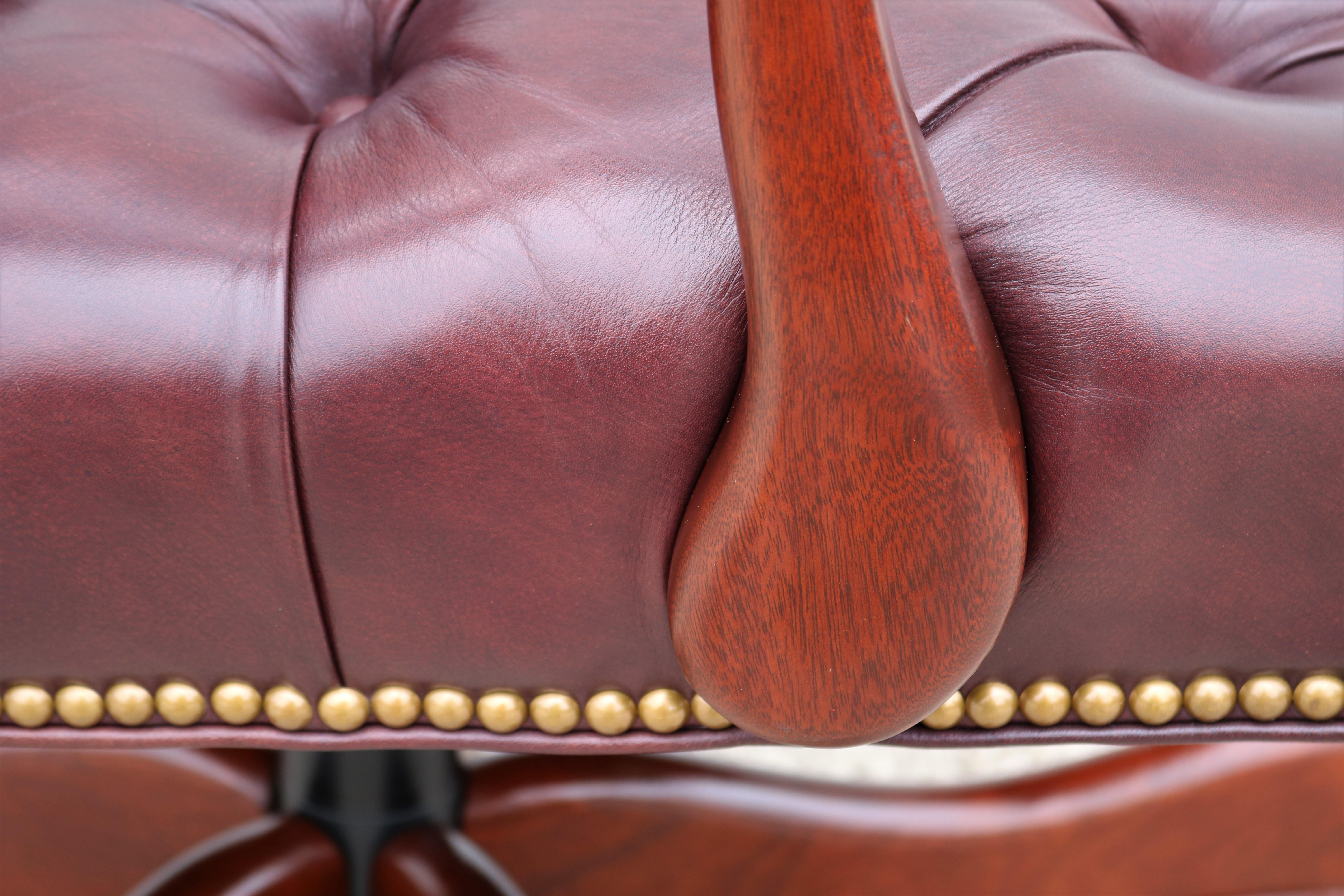 Classic Cabot Wrenn Graham Tufted Burgundy Leather Executive Swivel Desk Chair For Sale 5