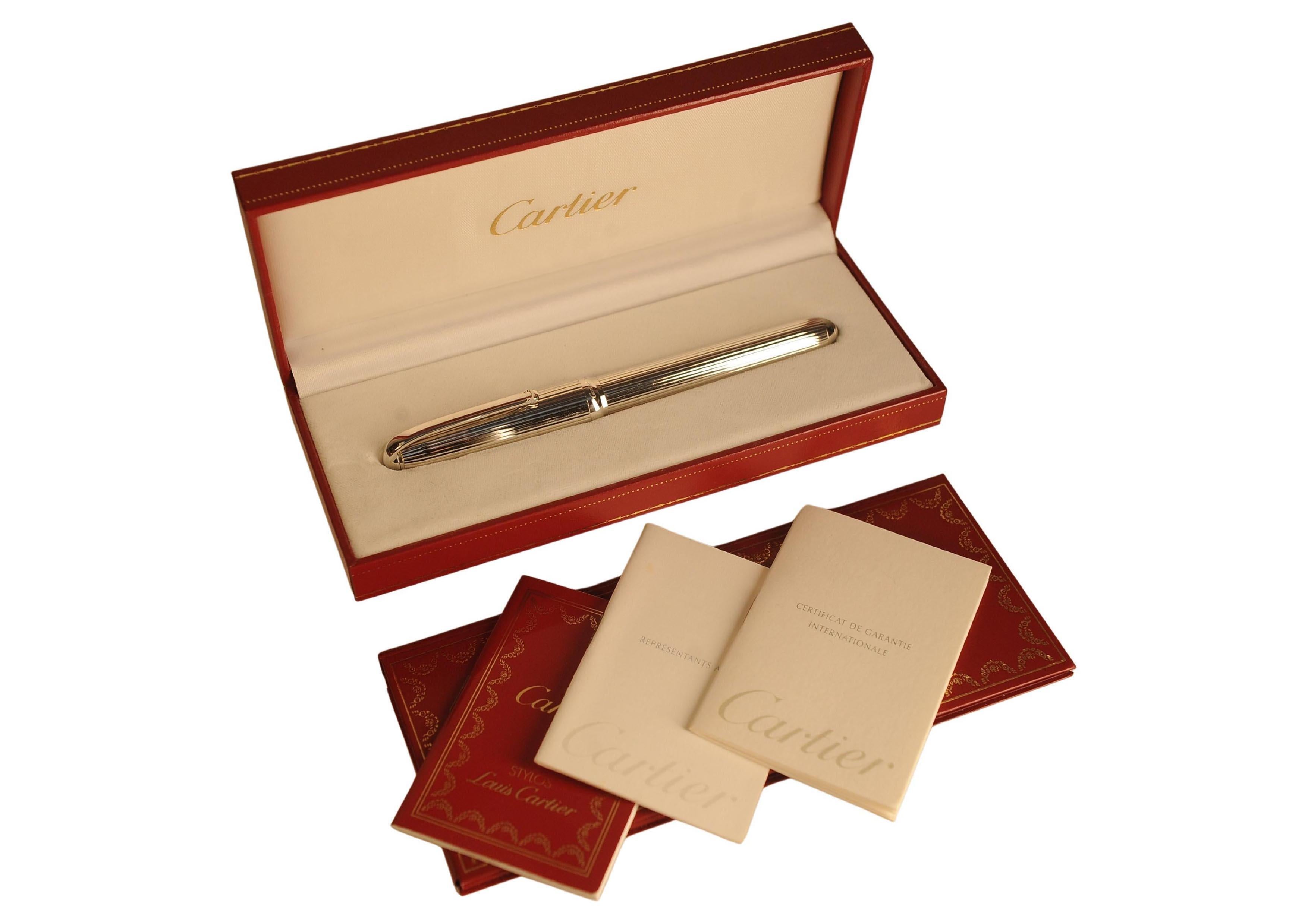 Classic Cartier 18ct Gold Nib Stylo Plume 'M' Füllfederhalter Box mit Garantie im Zustand „Gut“ im Angebot in Reading, Berkshire