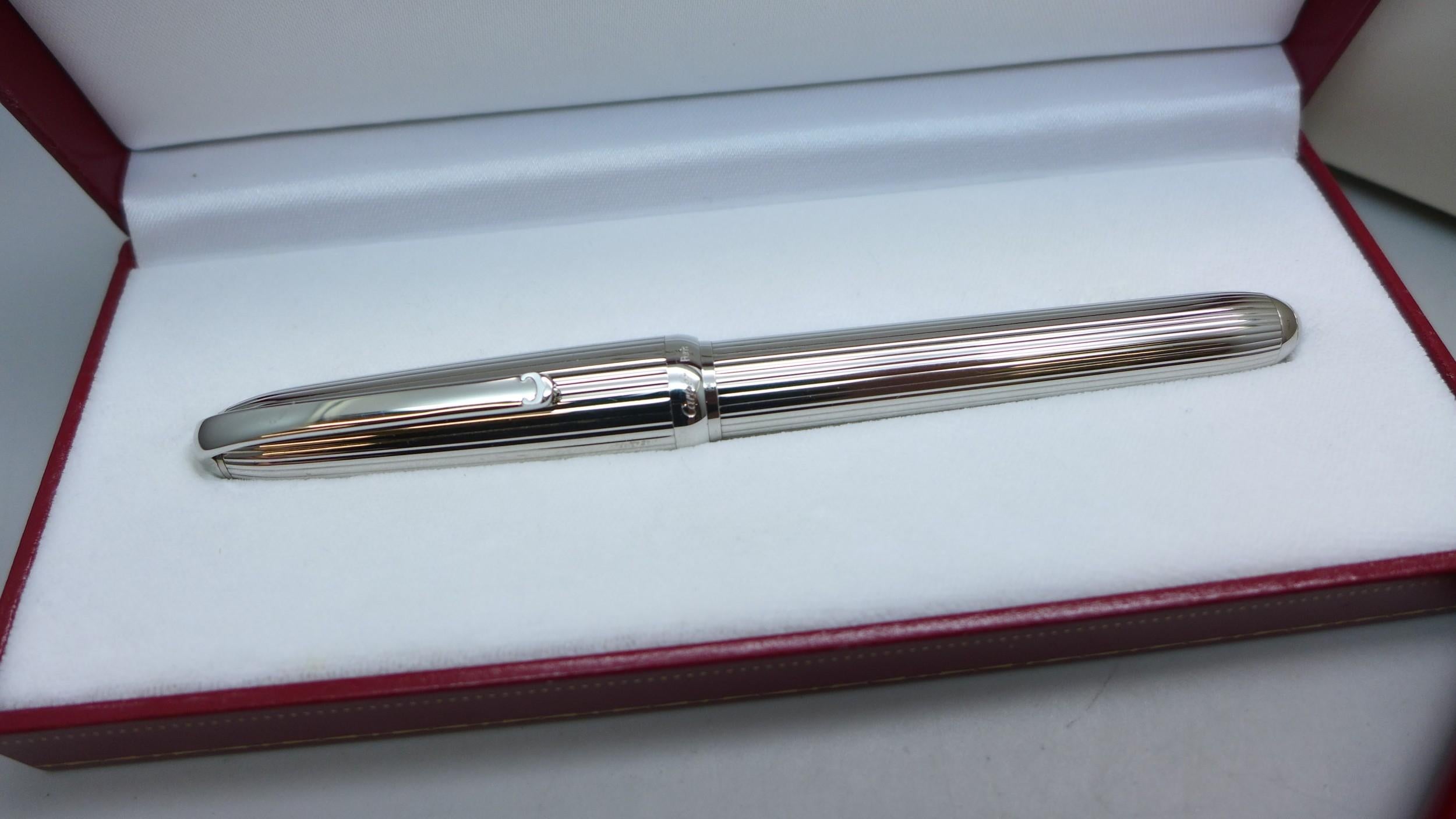 Classic Cartier 18ct Gold Nib Stylo Plume 'M' Füllfederhalter Box mit Garantie (Art déco) im Angebot