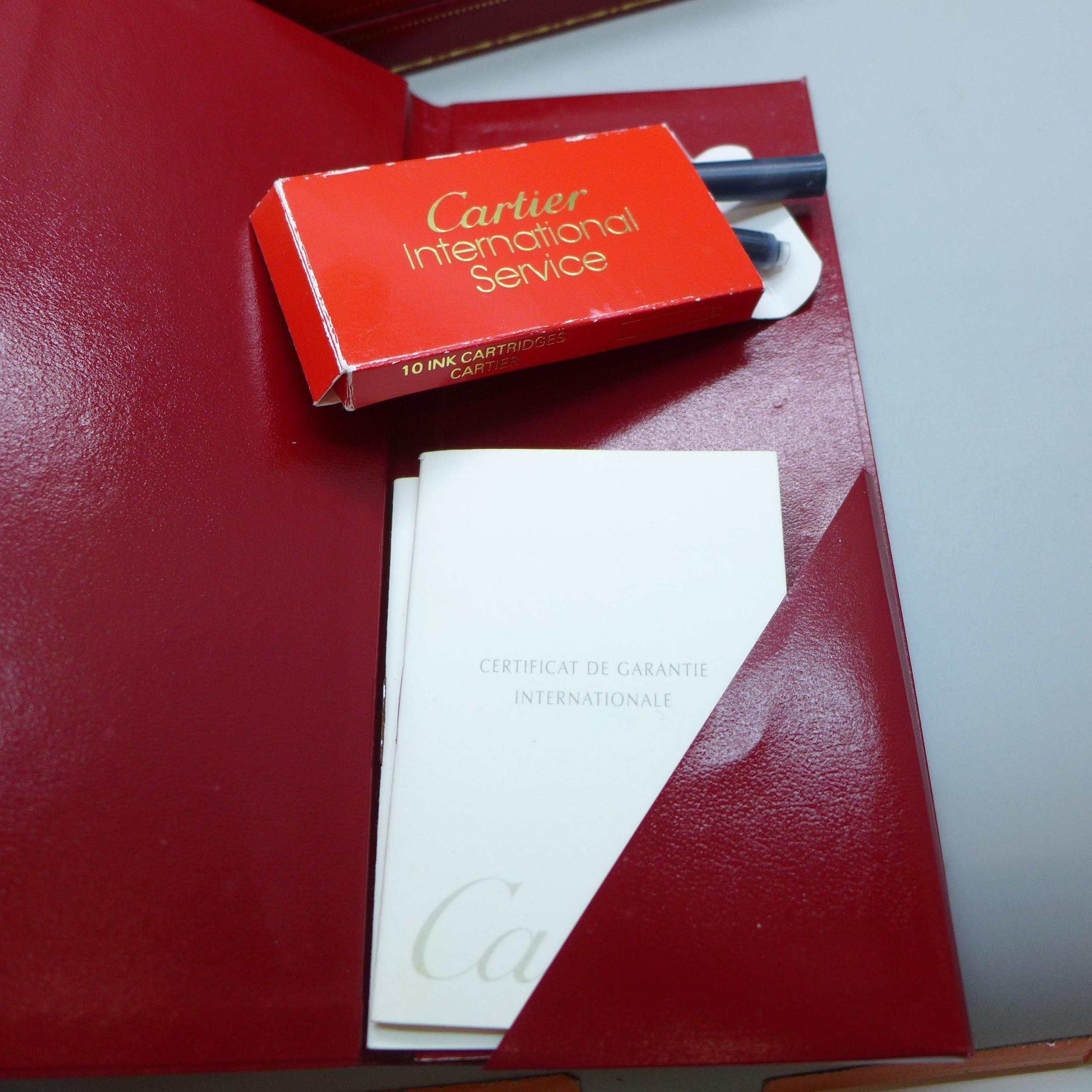 Classic Cartier 18ct Gold Nib Stylo Plume 'M' Füllfederhalter Box mit Garantie im Zustand „Gut“ im Angebot in Reading, Berkshire