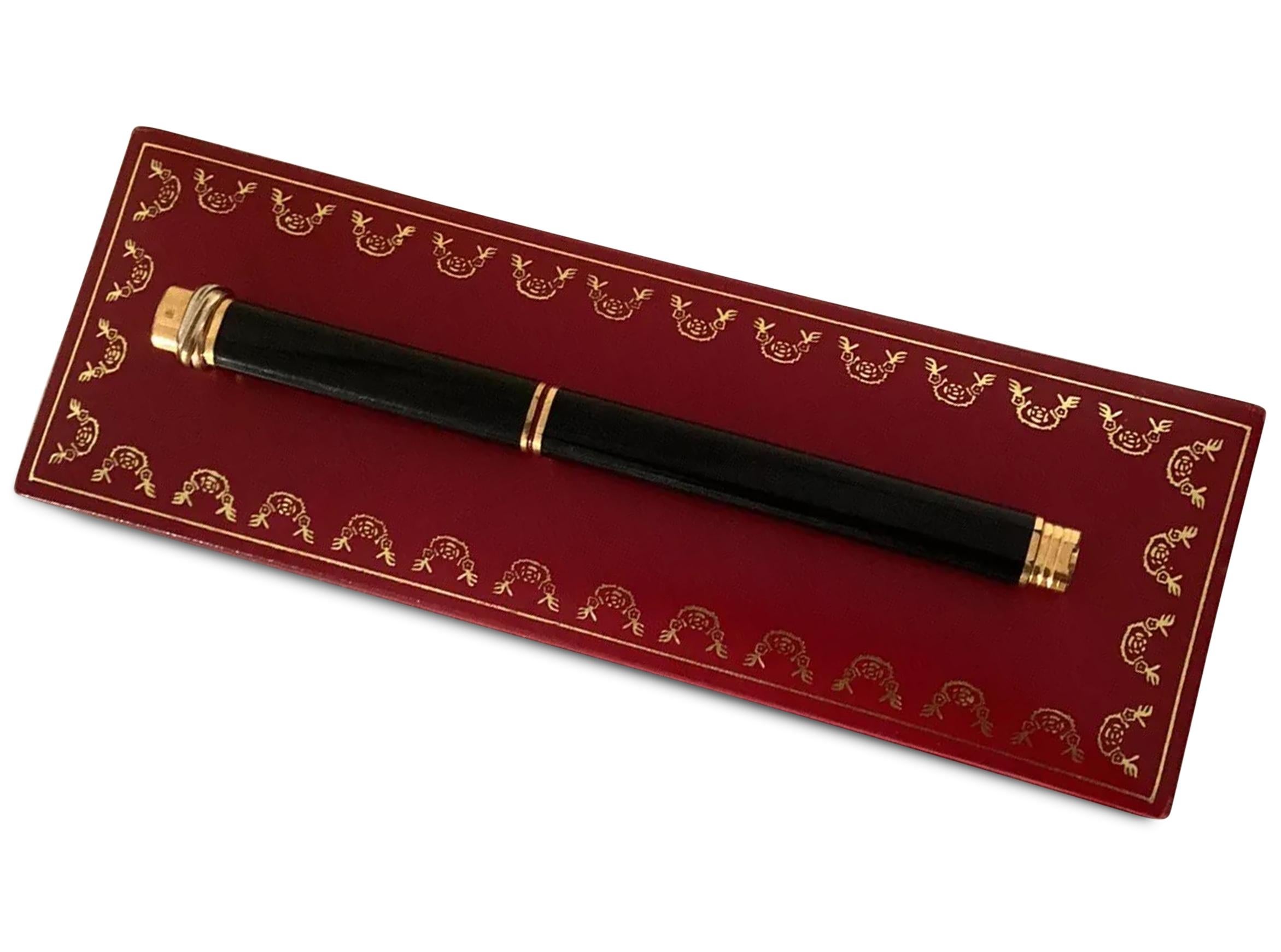 Penna roller classica Cartier Vendome Trinity nera placcata oro 18 ct e scatola in vendita 8