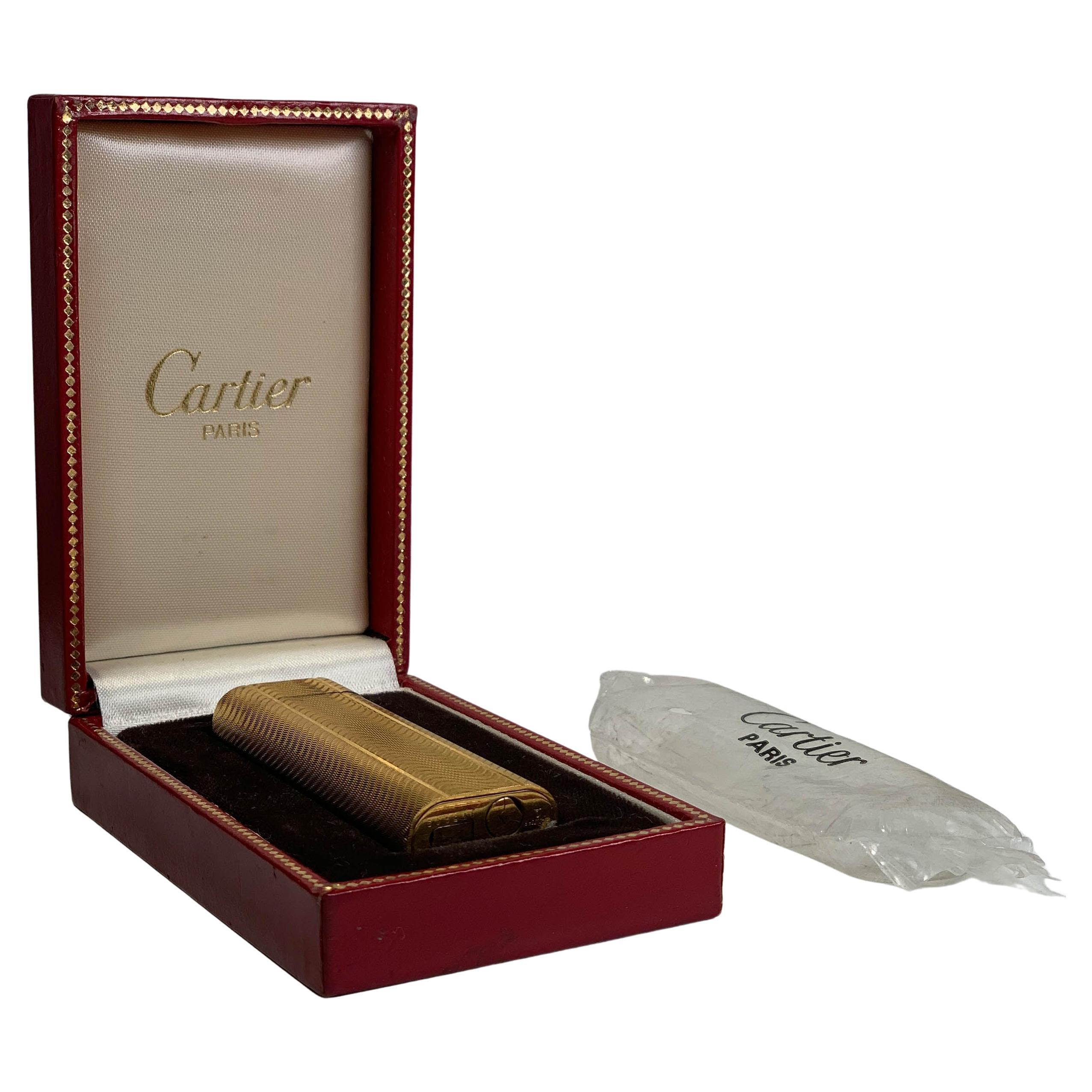 Classic Cartier 18ct Gold Plated Cigarette Lighter & Red Cartier Box Serviced In Good Condition For Sale In Reading, Berkshire