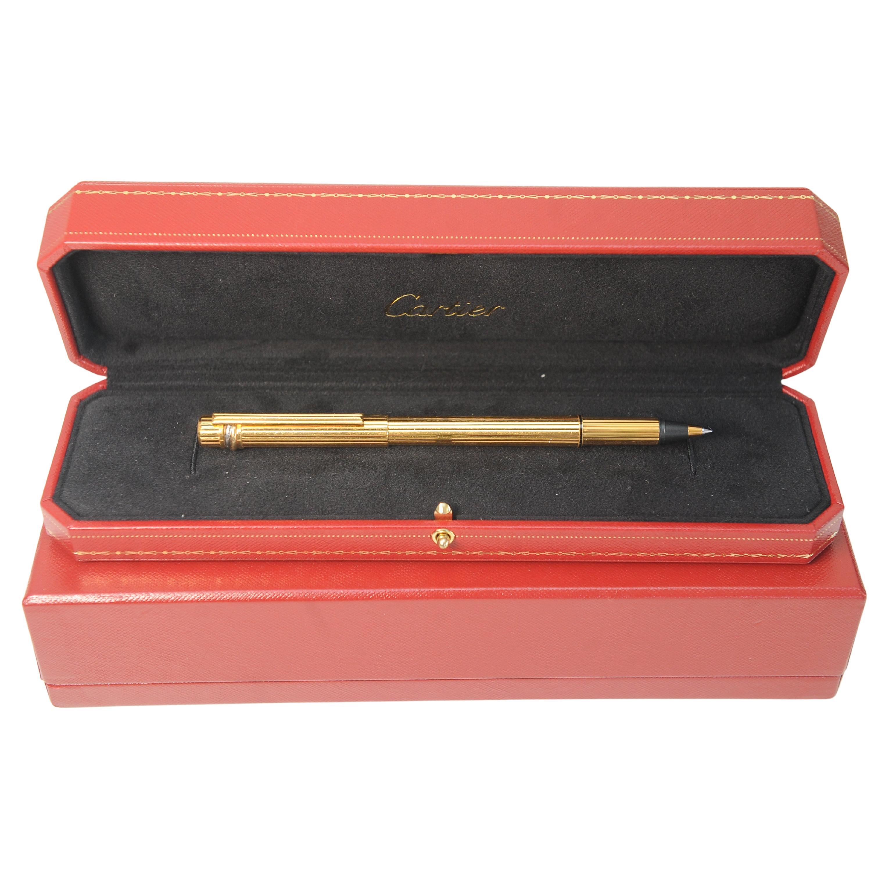 Classic Cartier 18ct Gold Plated Ribbed Trinity Rollerball Pen & Cartier Box In Good Condition For Sale In Reading, Berkshire