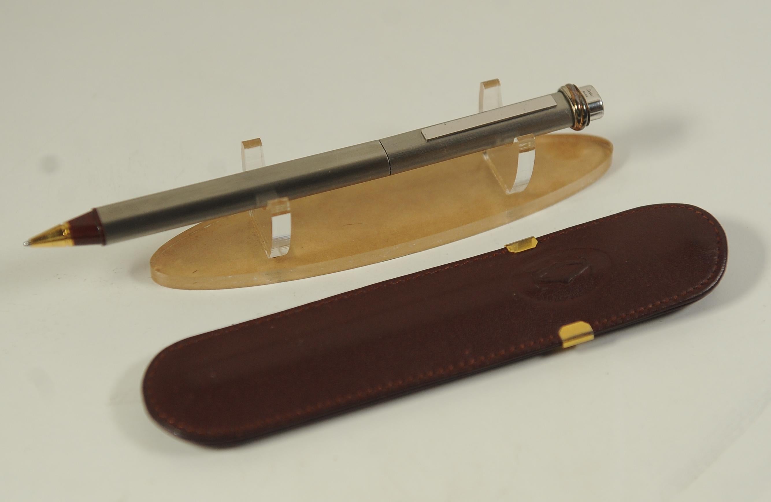 20th Century Cartier 18ct Gold Plate Nib Vendome Trinity Brushed Ballpoint Pen, Leather Case For Sale