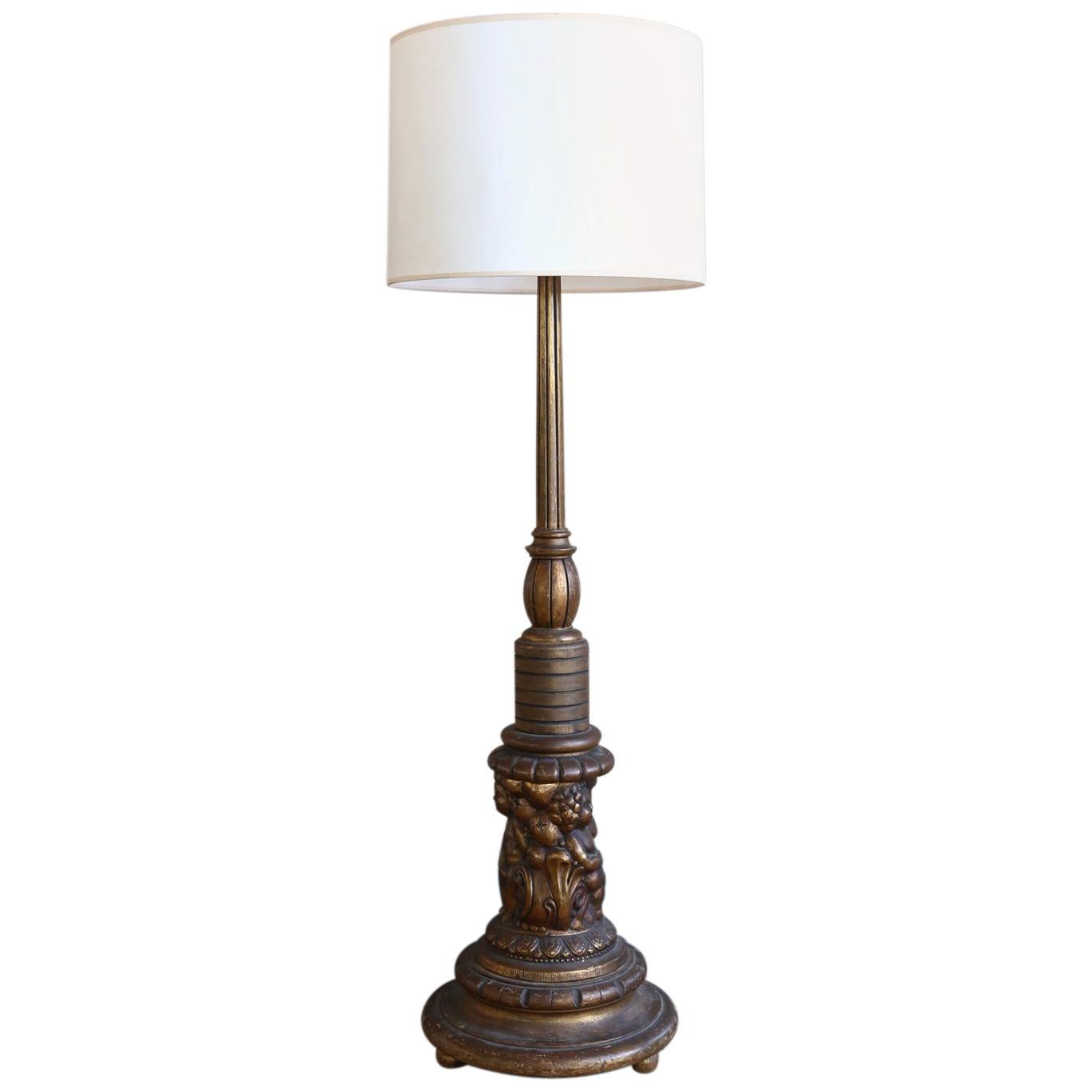 Klassische geschnitzte italienische Stehlampe, Renaissance-Revival-Stil