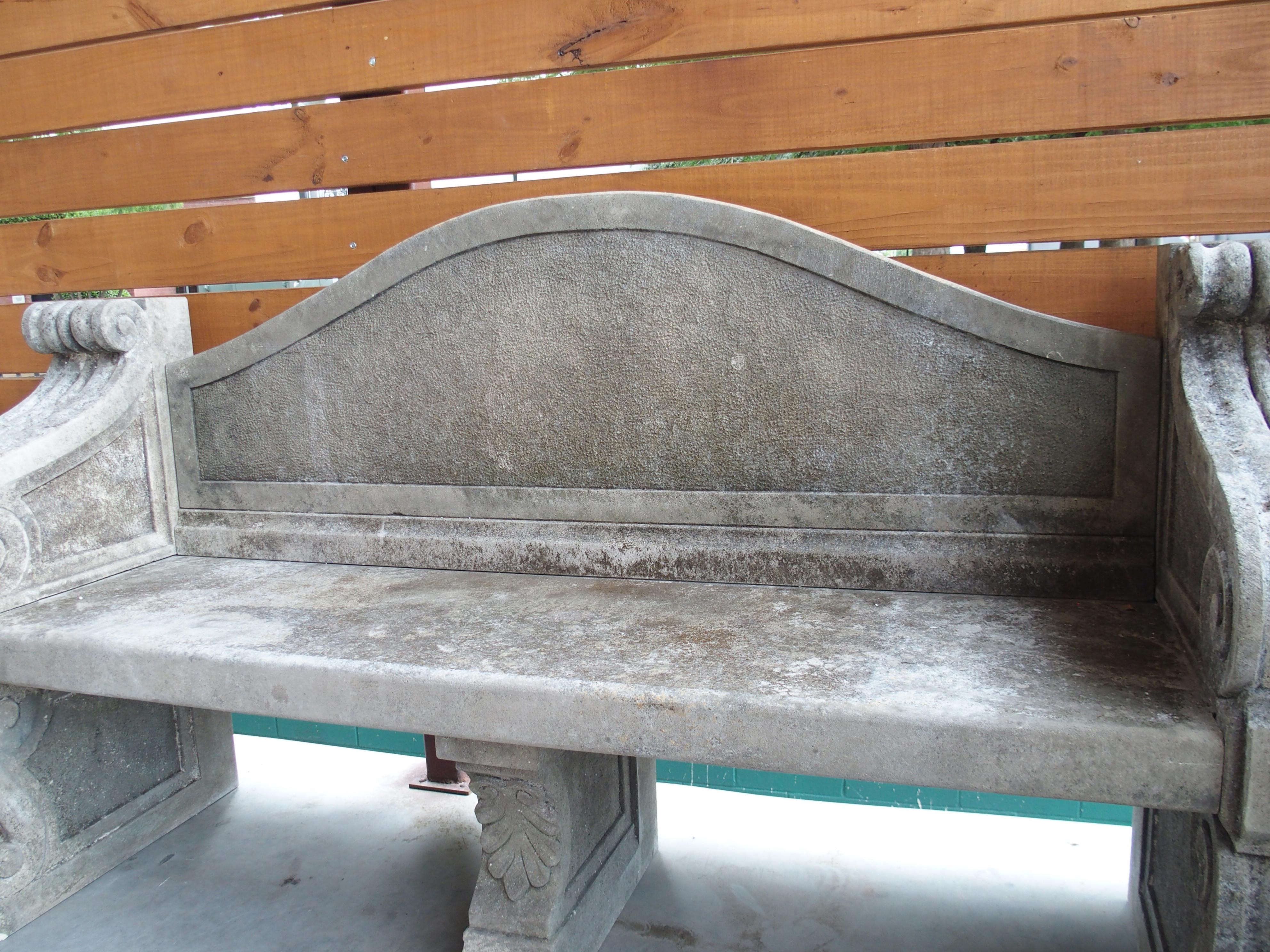 Banc de parc classique en pierre calcaire sculptée du nord de l'Italie en vente 5