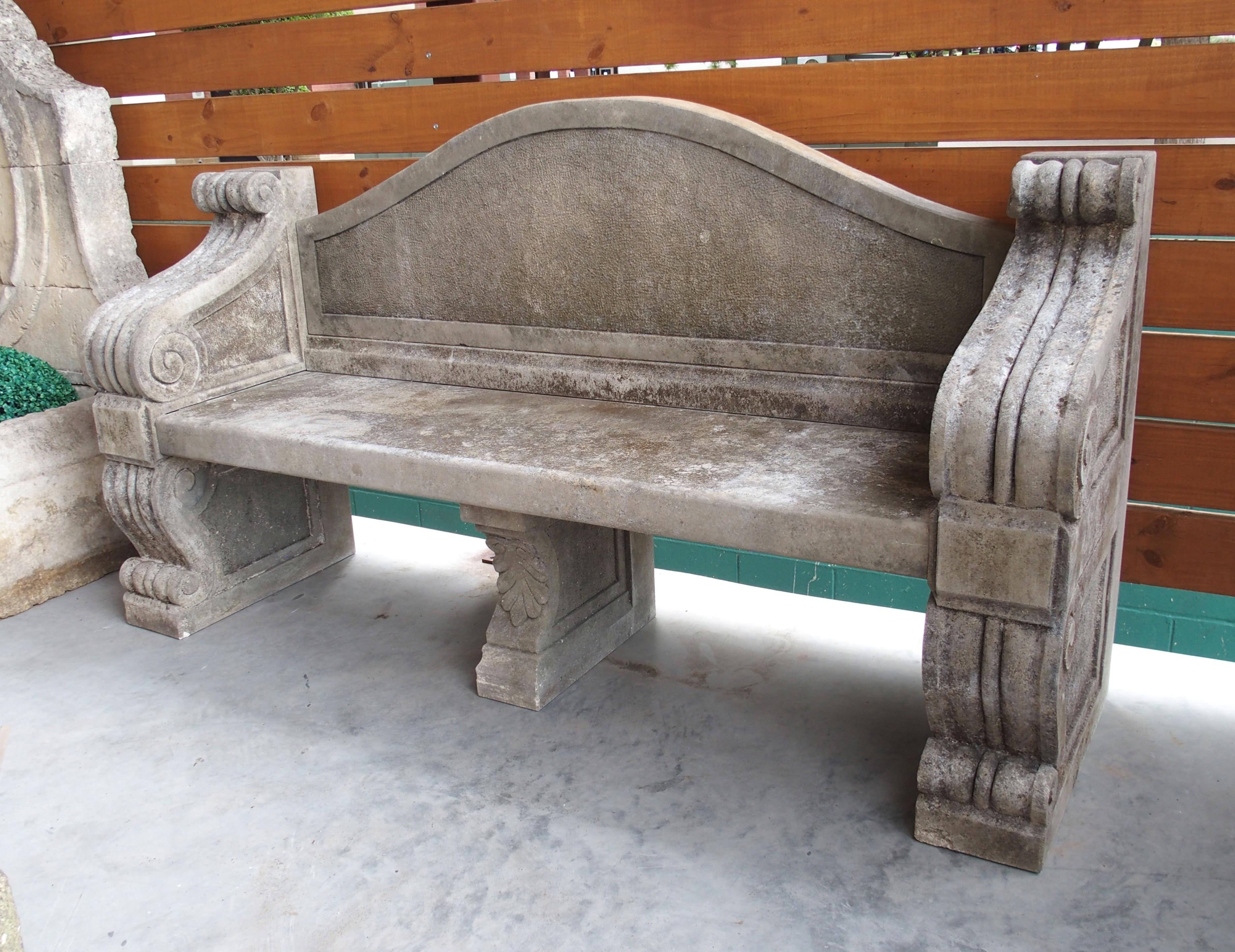 Banc de parc classique en pierre calcaire sculptée du nord de l'Italie en vente 8
