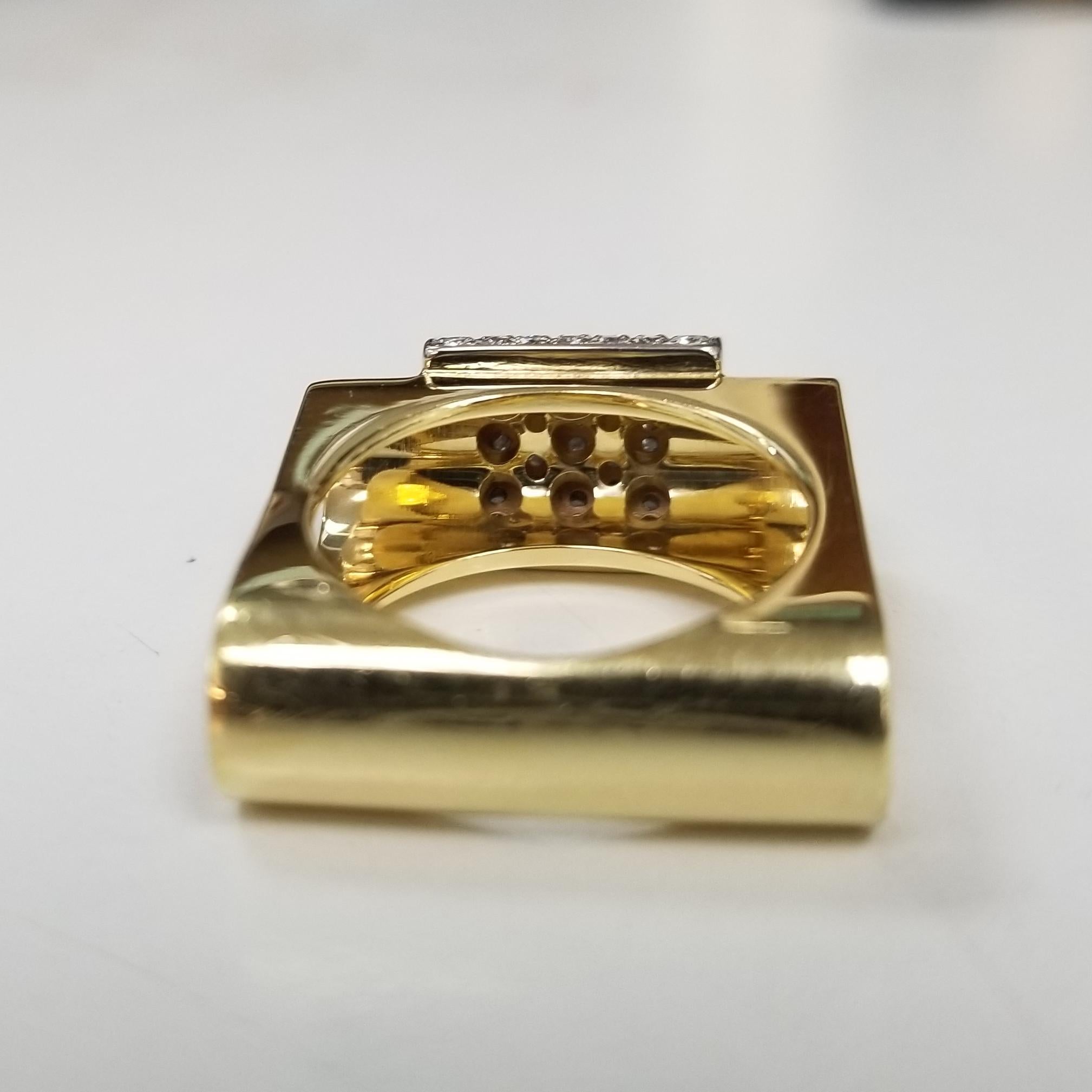 Round Cut Classic Casa Gi. 18 Karat Yellow Gold and Diamond Unique Open Design Ring For Sale