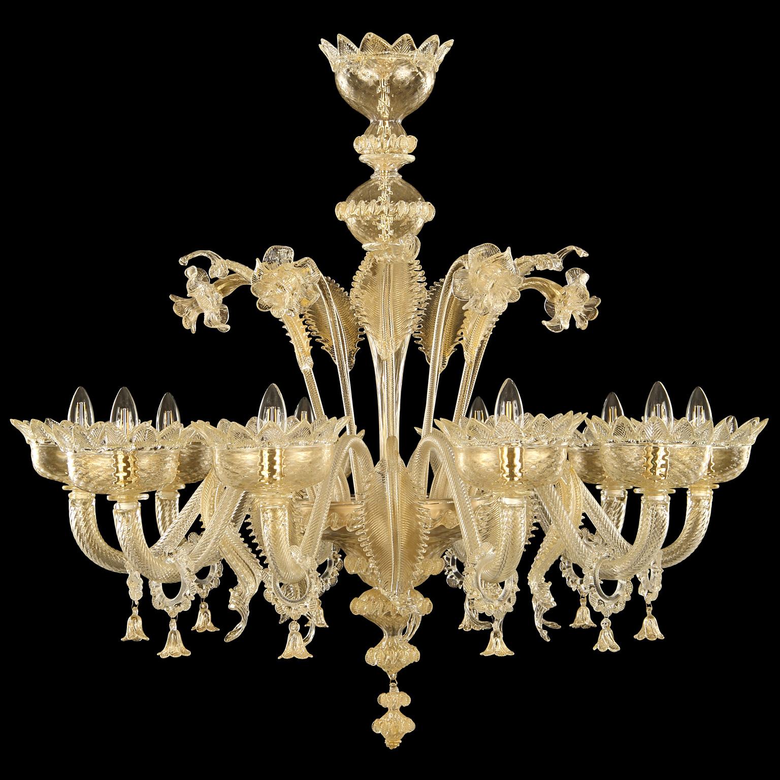 V Classic 800 chandelier, 10 lights, golden leaf Murano glass by Multiforme 

The Classic Murano glass chandelier, as it is in the collective imagery. Just like the other chandeliers in our collections, V-Classic 800 is designed with attention to