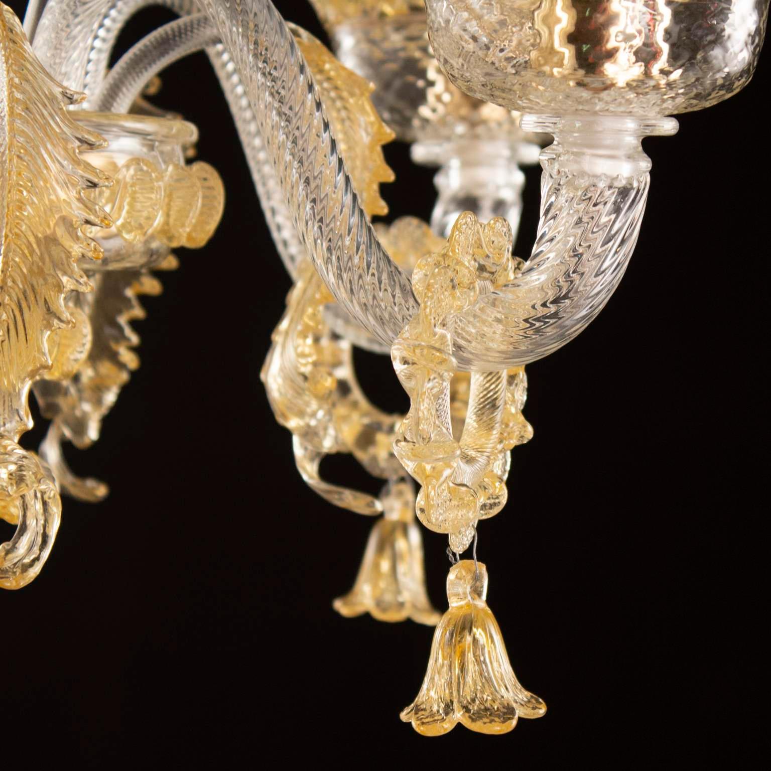 Klassischer Kronleuchter mit 5 Armen aus klarem und bernsteinfarbenem Muranoglas mit Ringen Multiforme (Sonstiges) im Angebot