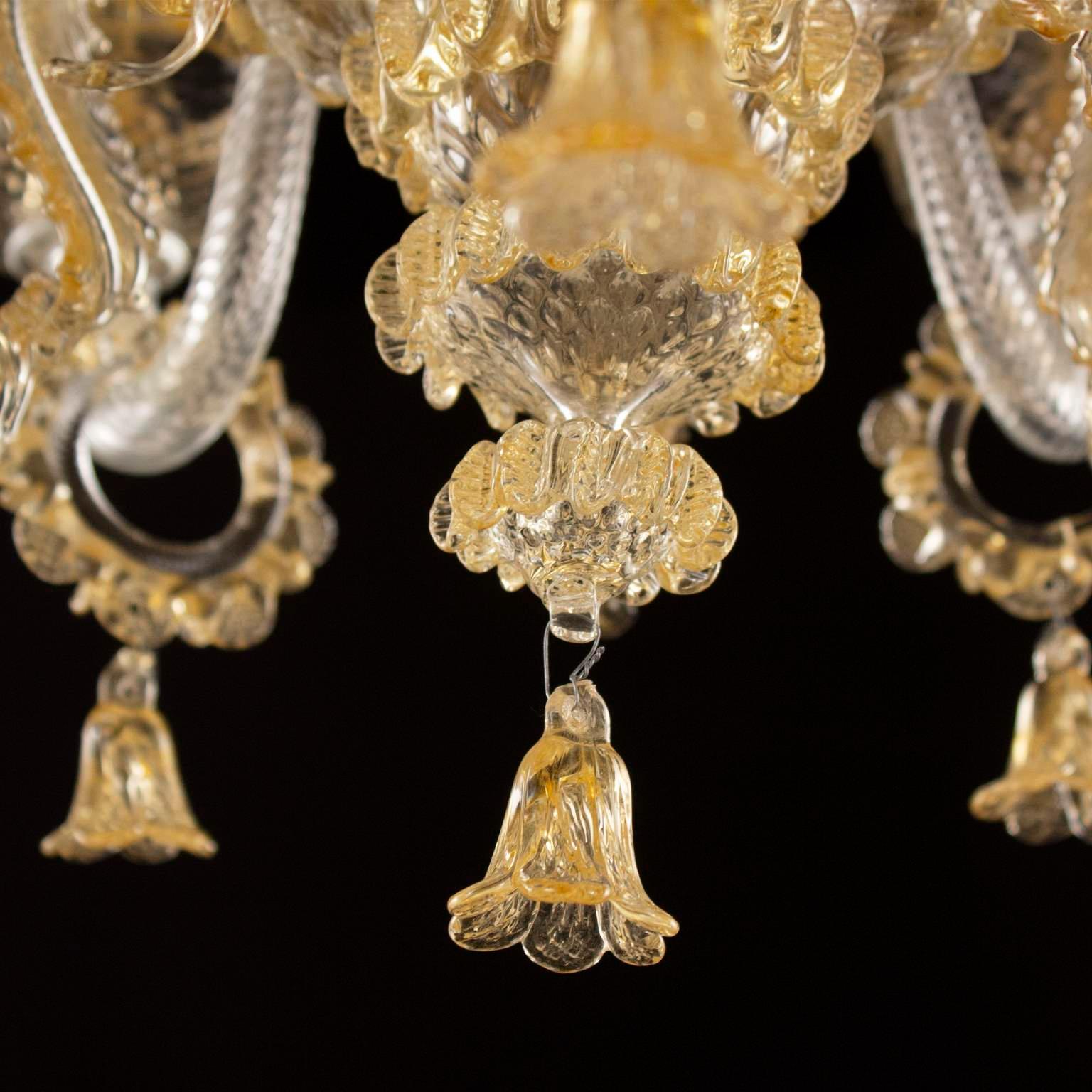 Klassischer Kronleuchter mit 5 Armen aus klarem und bernsteinfarbenem Muranoglas mit Ringen Multiforme im Zustand „Neu“ im Angebot in Trebaseleghe, IT