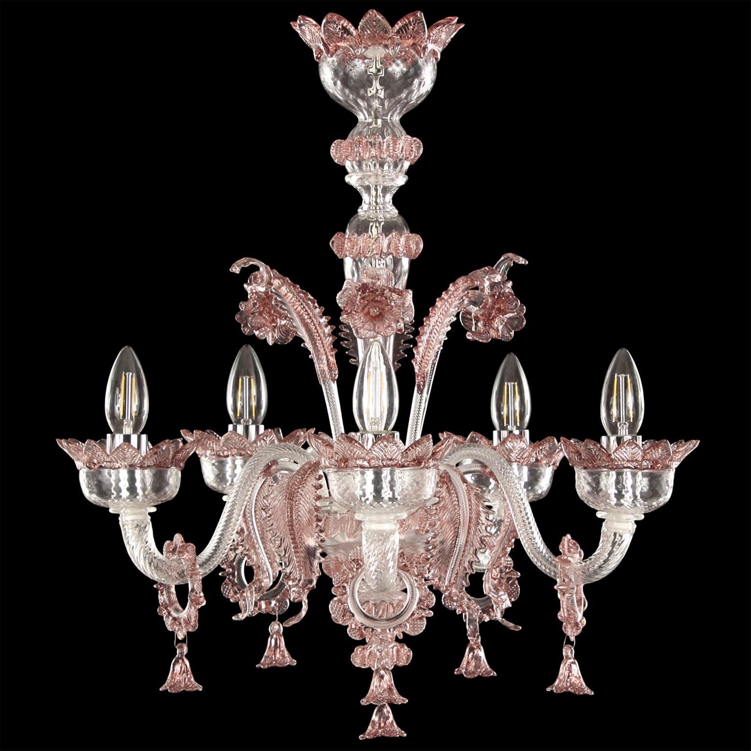 Classic chandelier 5 arms clear and amethyst Murano glass with rings by Multiforme.
The classic Murano glass chandelier, as it is in the collective imagination. As many other chandeliers in our collections, V-Classic 800 is designed with attention