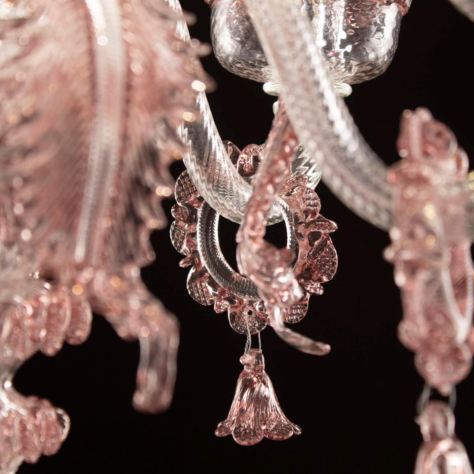 Lustre classique à 5 bras en verre de Murano transparent et améthyste avec anneaux multiforme en vente 1
