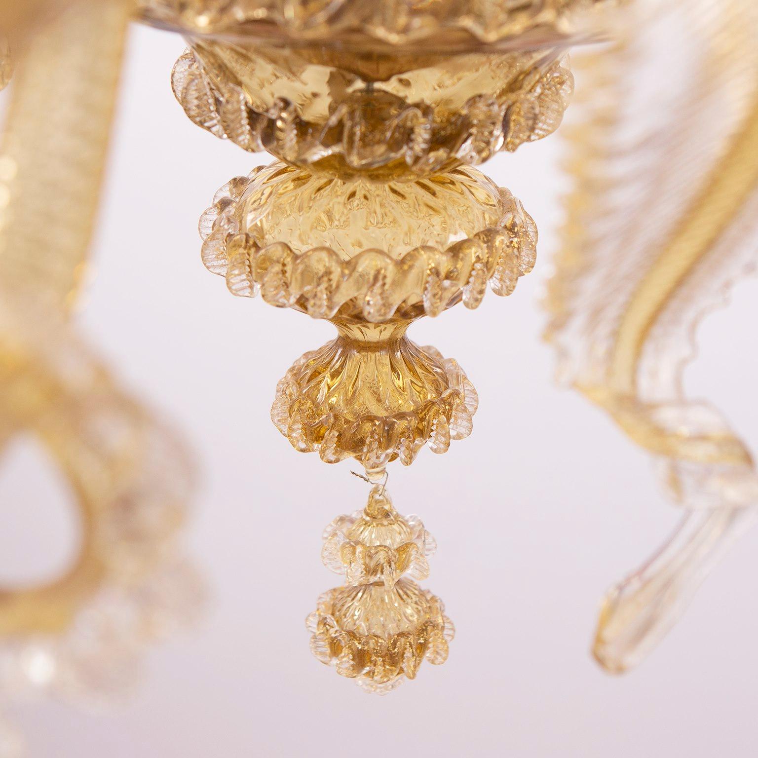 Klassischer 5-Arm-Kronleuchter aus Stroh-clear-Gold-Muranoglas von Multiforme  (Sonstiges) im Angebot