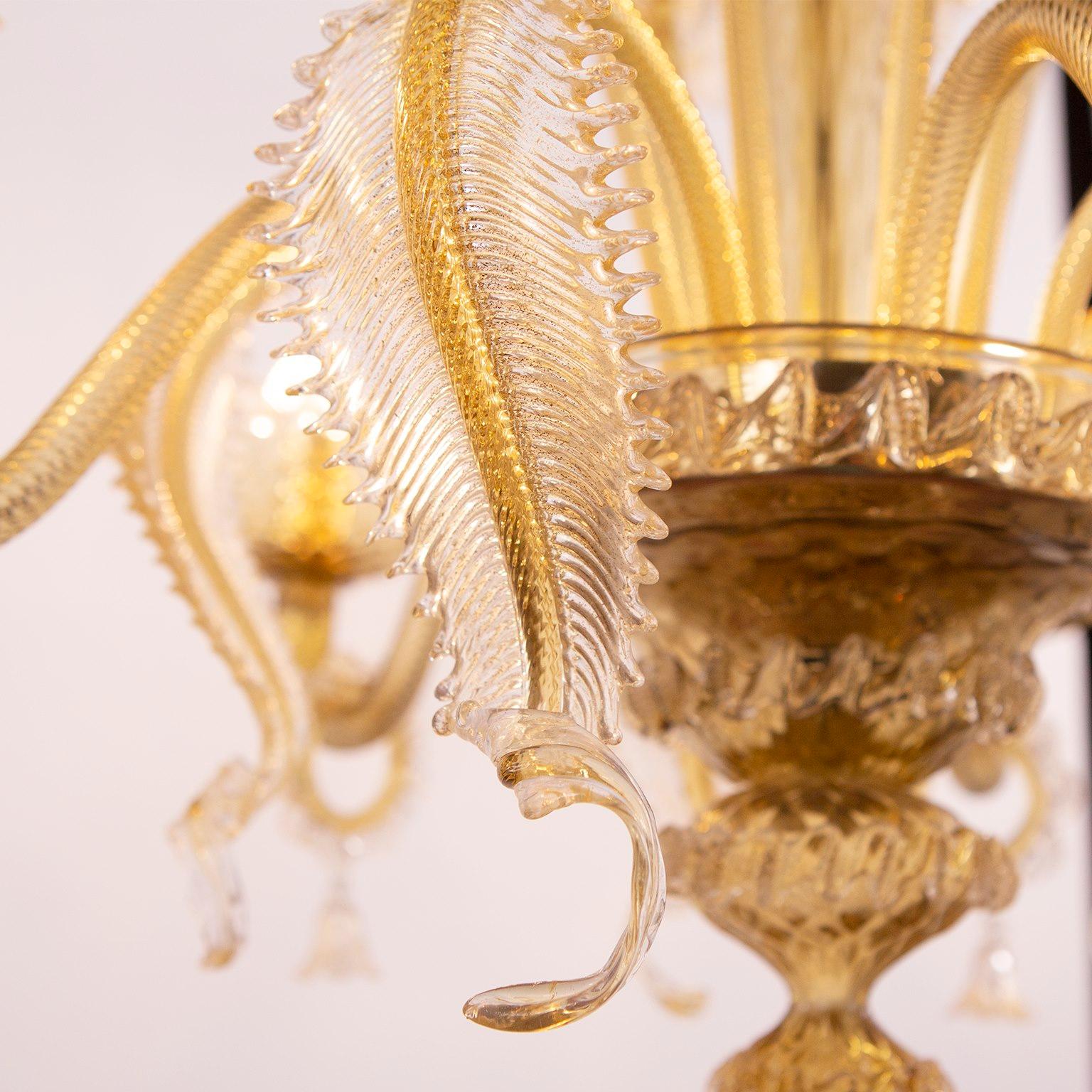 Klassischer 5-Arm-Kronleuchter aus Stroh-clear-Gold-Muranoglas von Multiforme  (Geblasenes Glas) im Angebot