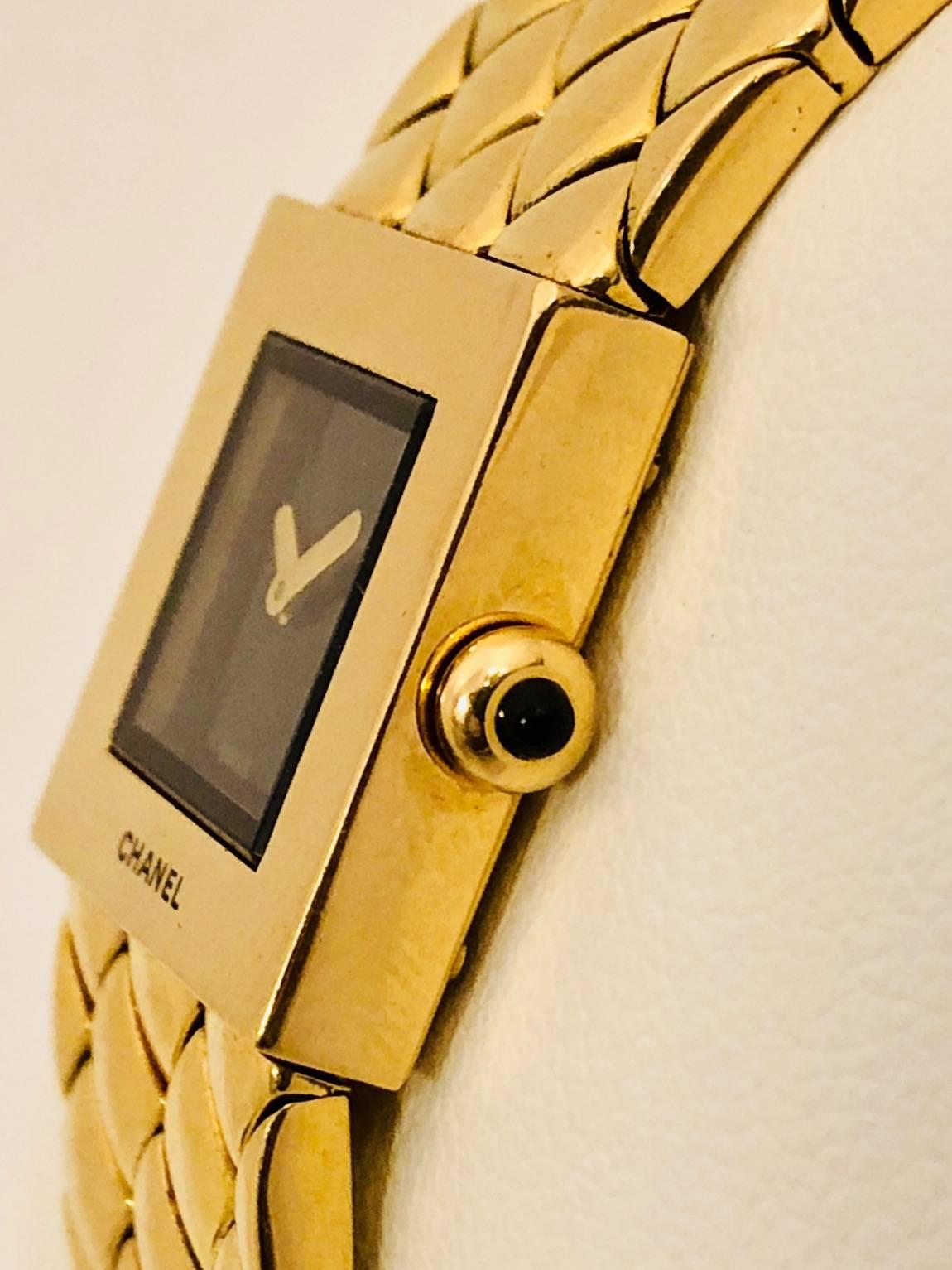 Contemporary Chanel Yellow Gold Matelasse Quilted Bracelet Quartz Wristwatch For Sale