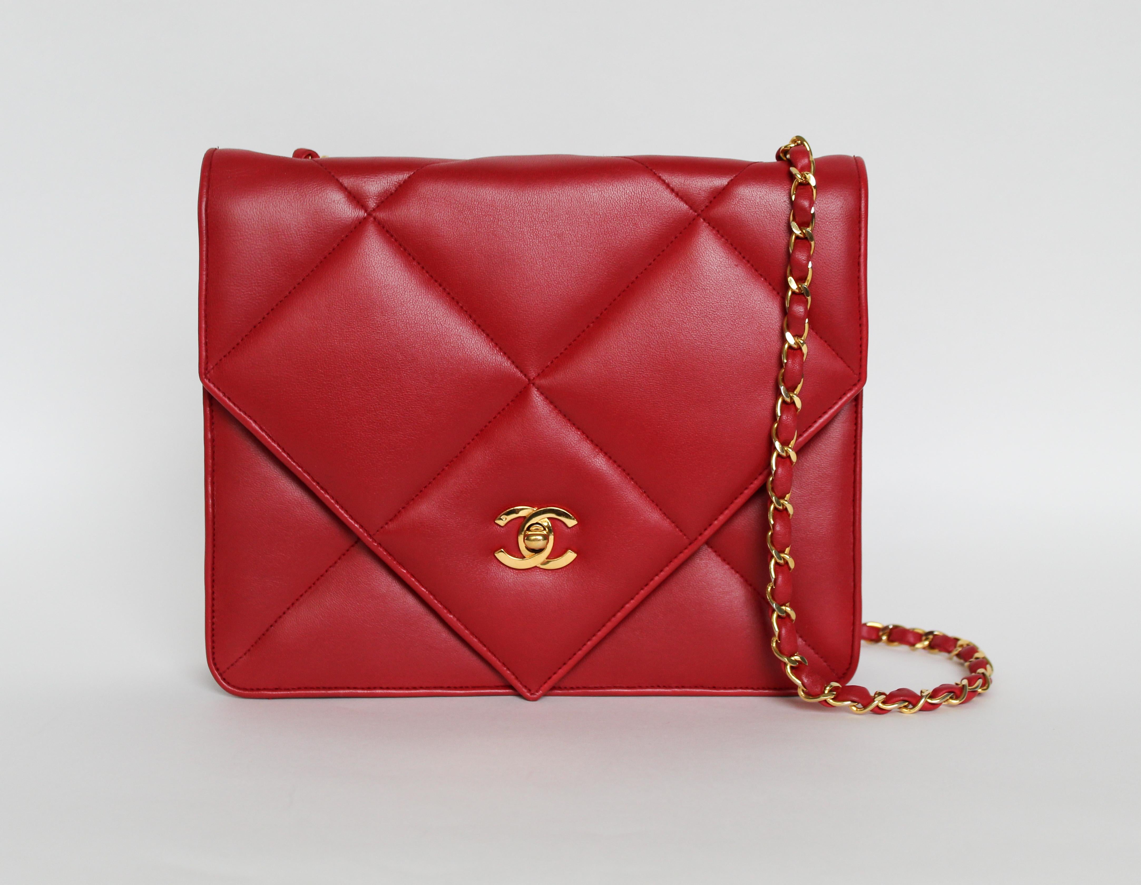 Classic Chanel 19 Vintage Rare 90s Jumbo Lambskin Red Envelope Flap Bag  For Sale 1