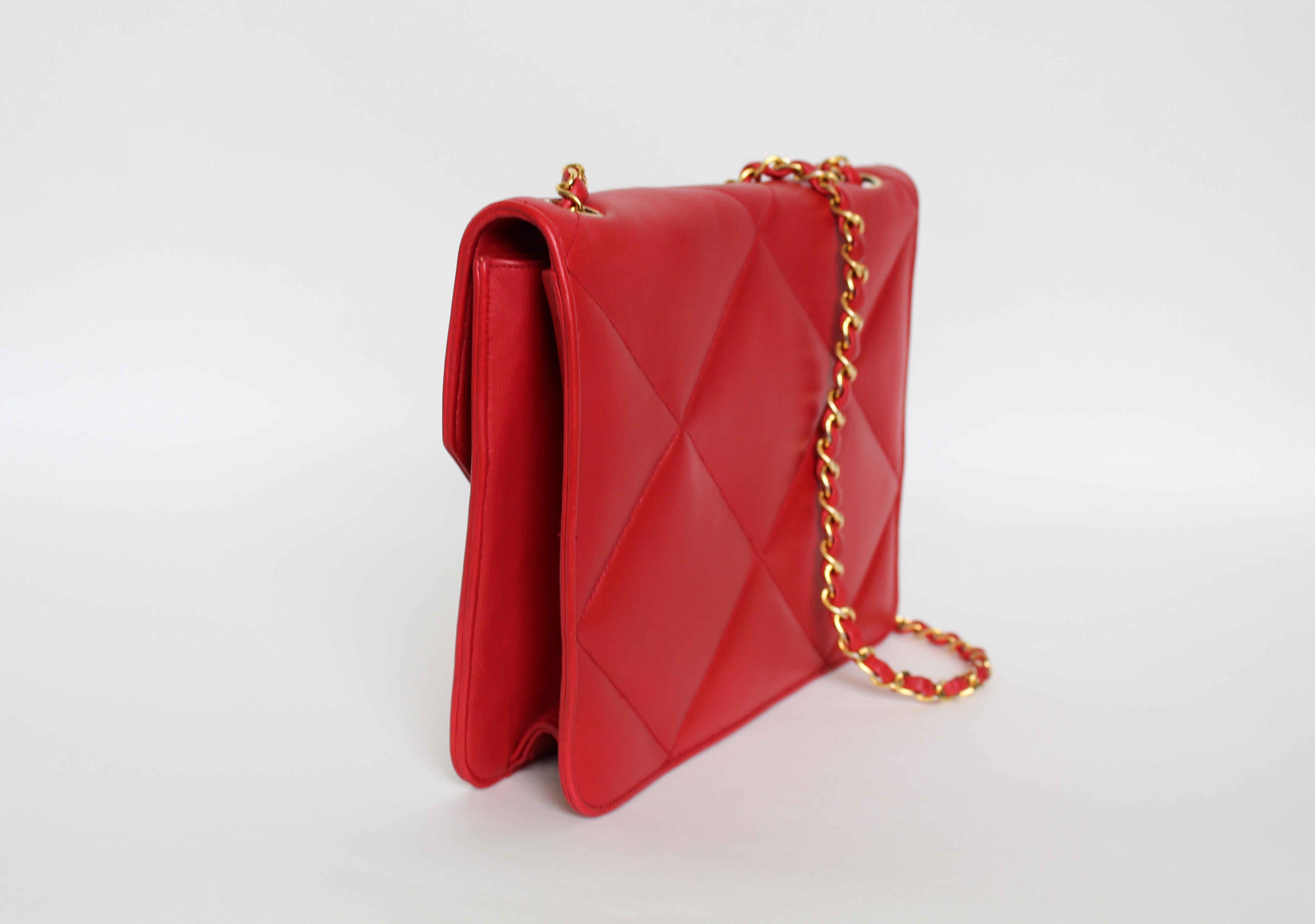 Classic Chanel 19 Vintage Rare 90s Jumbo Lambskin Red Envelope Flap Bag  For Sale 2