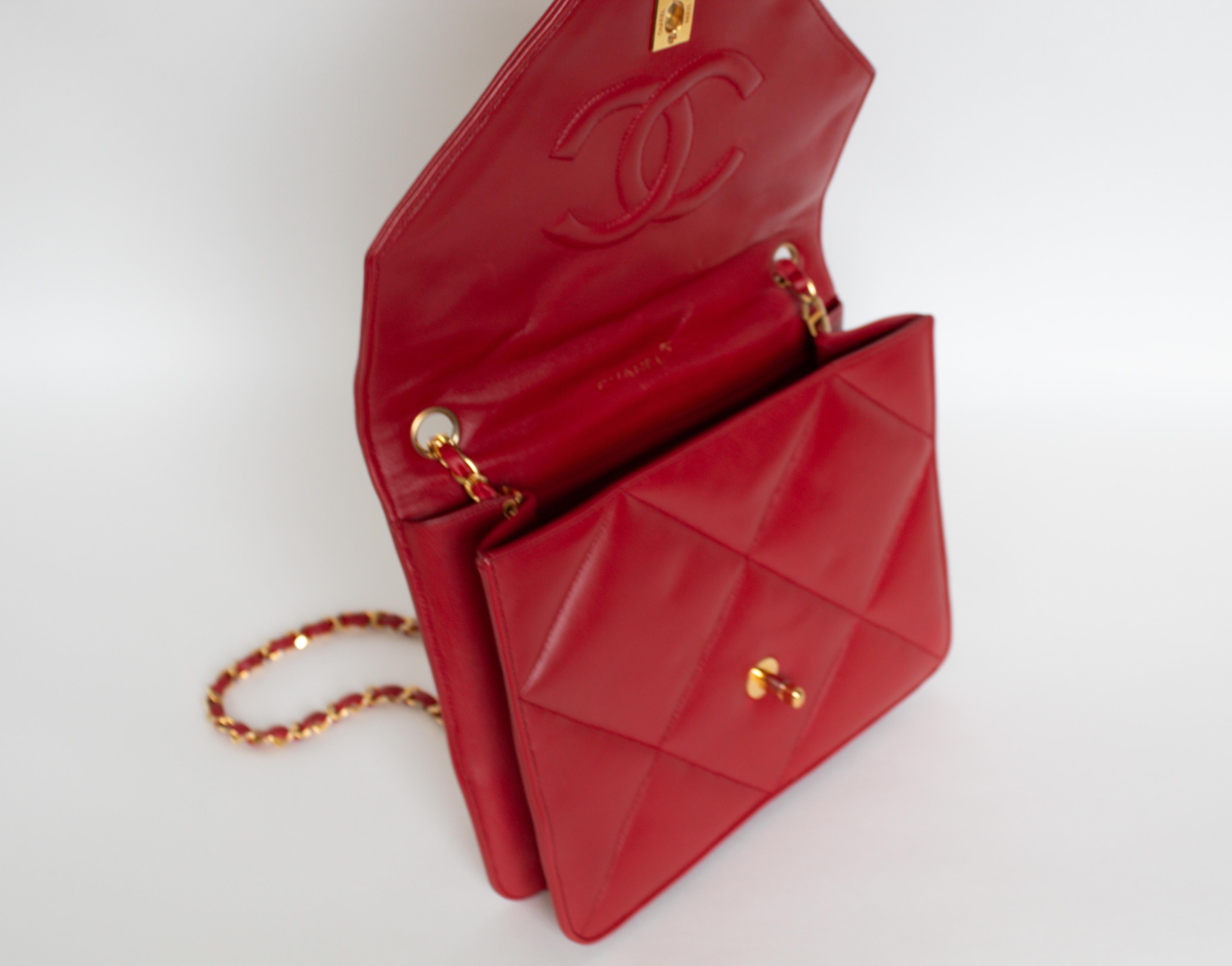 Classic Chanel 19 Vintage Rare 90s Jumbo Lambskin Red Envelope Flap Bag  For Sale 5
