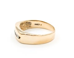 Bague classique en or jaune 14 carats avec diamants en serti clos