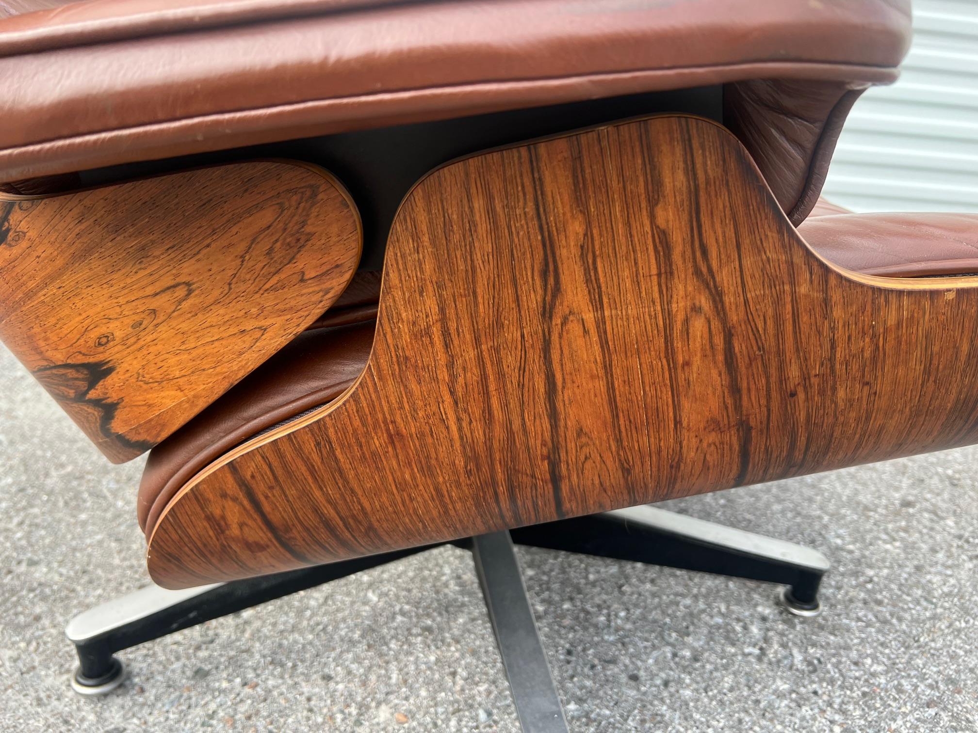 Late 20th Century  Classic Charles Eames Herman Miller Lounge Chair 1970's Cognac Brown Leather For Sale
