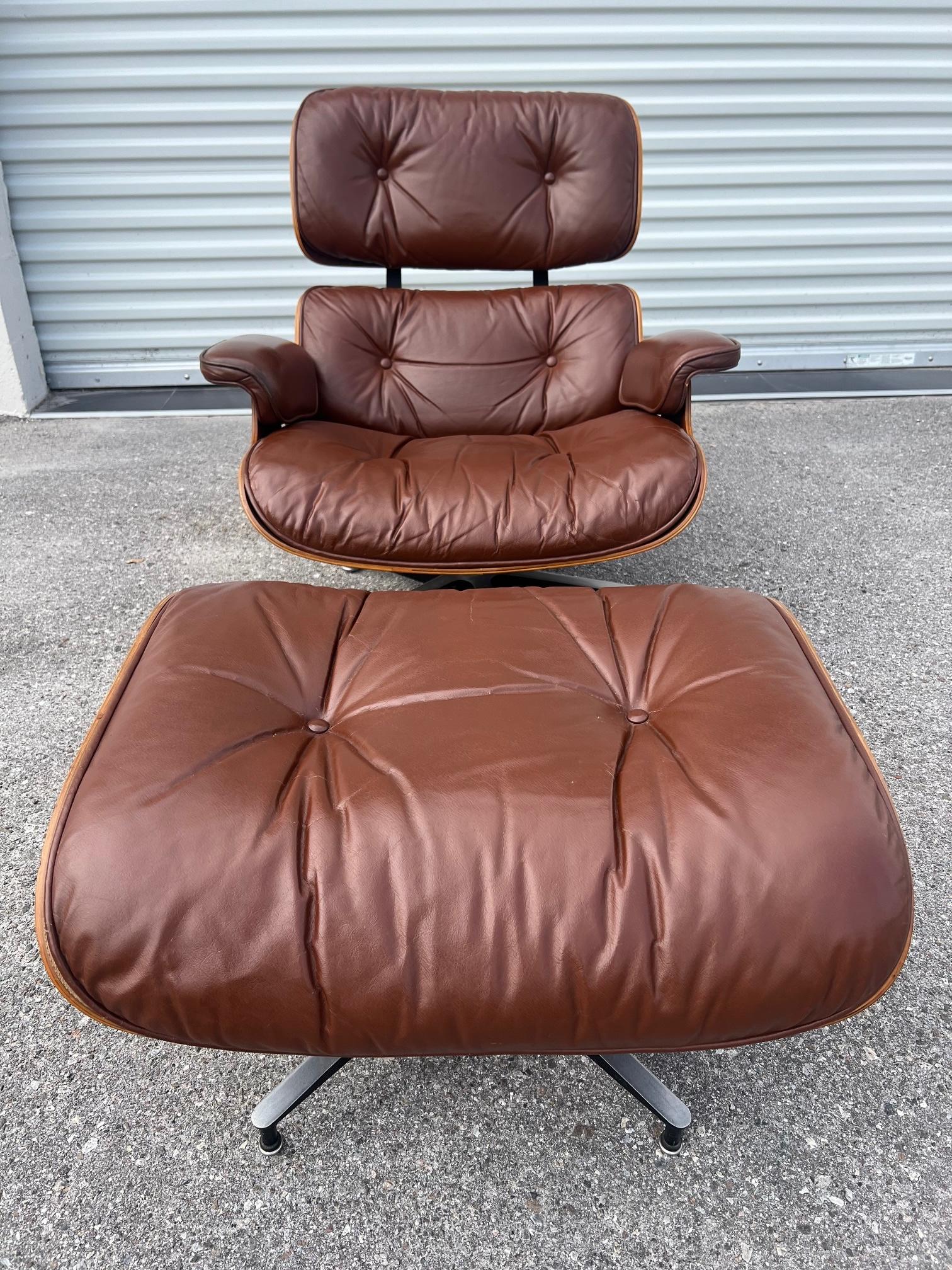  Classic Charles Eames Herman Miller Lounge Chair 1970's Cognac Brown Leather For Sale 2