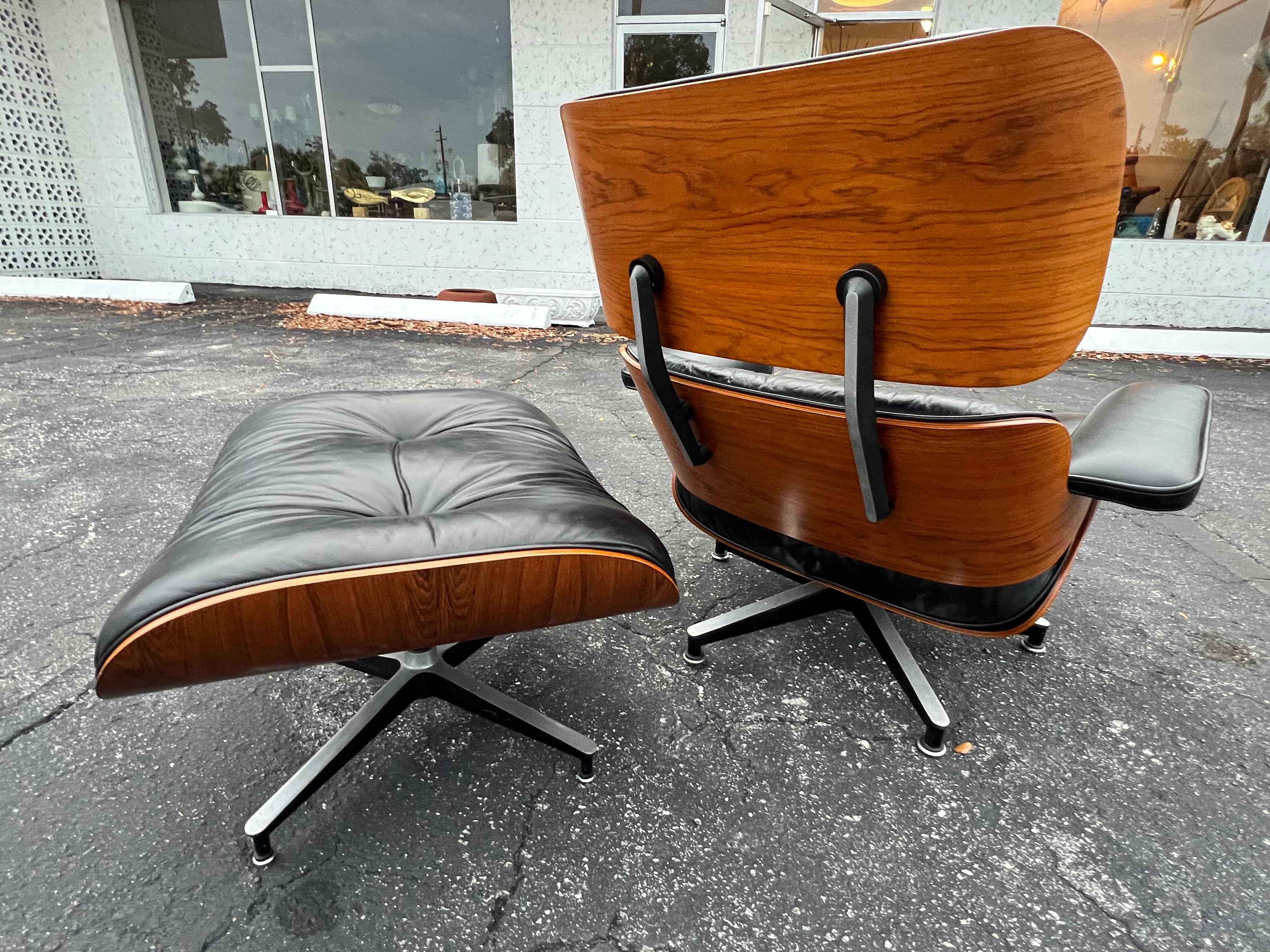 Classic Charles Eames Herman Miller Lounge Chair Black Leather 8