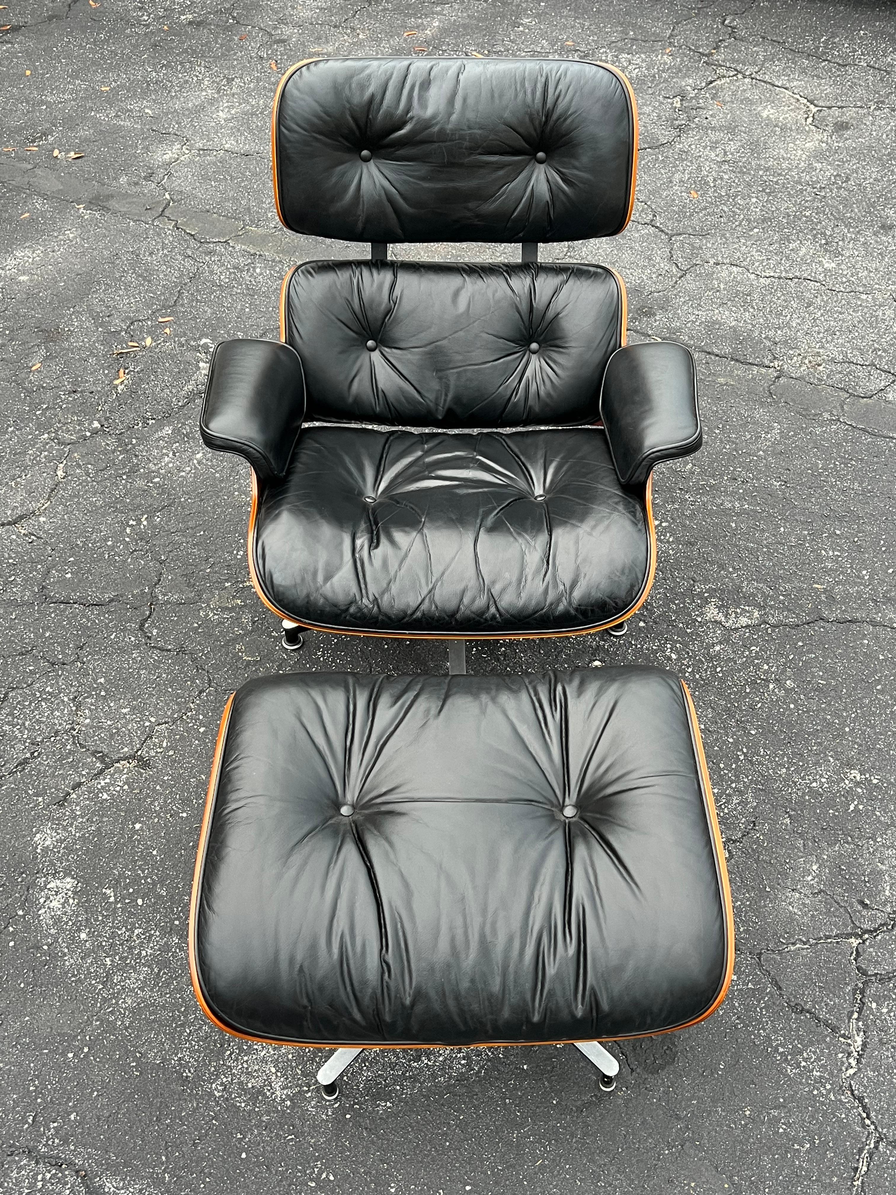 Classic Charles Eames Herman Miller Lounge Chair Black Leather 10