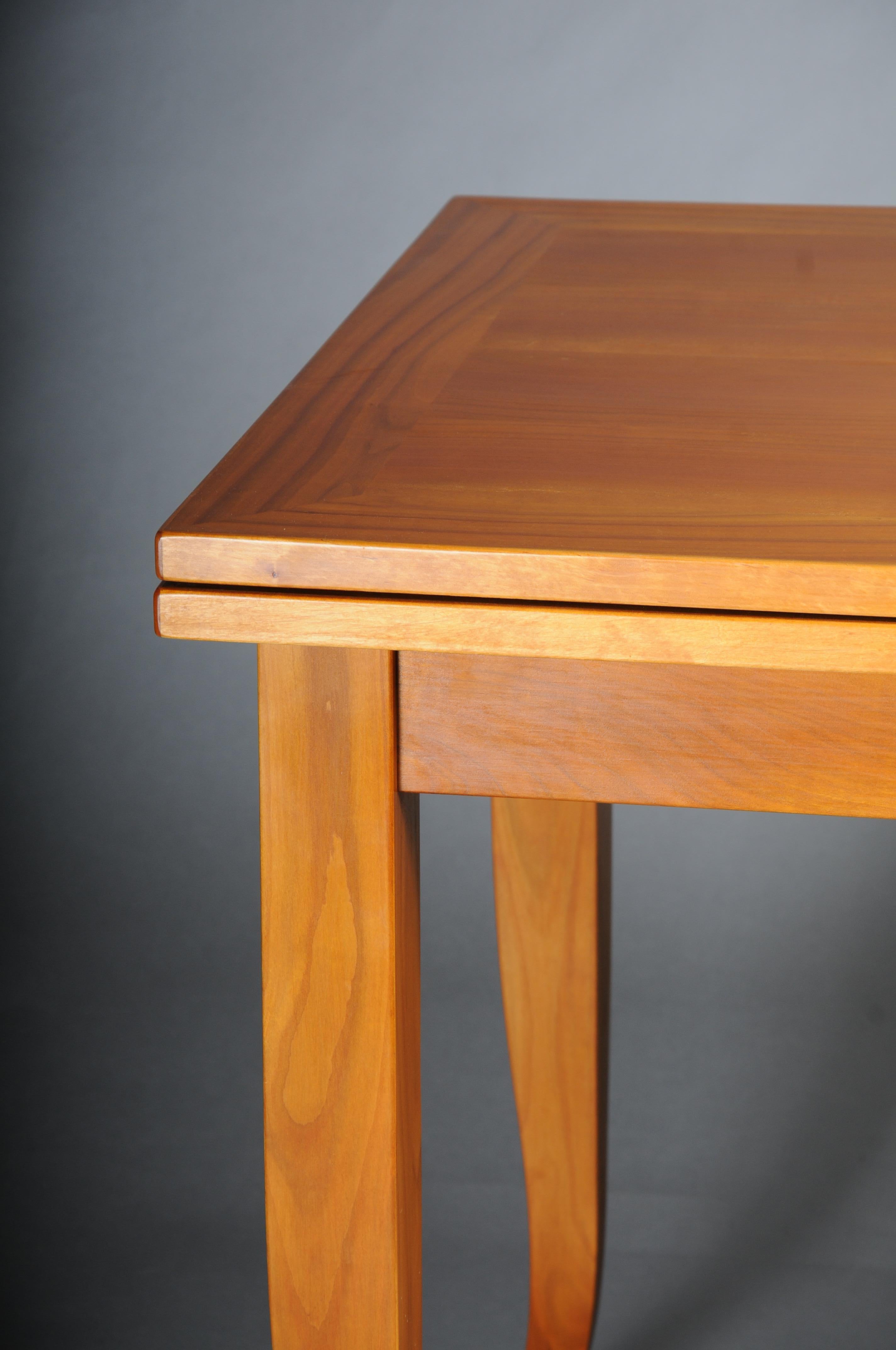 20ième siècle Table de salle à manger/conférence classique en bois de cerisier dans le style Biedermeier en vente