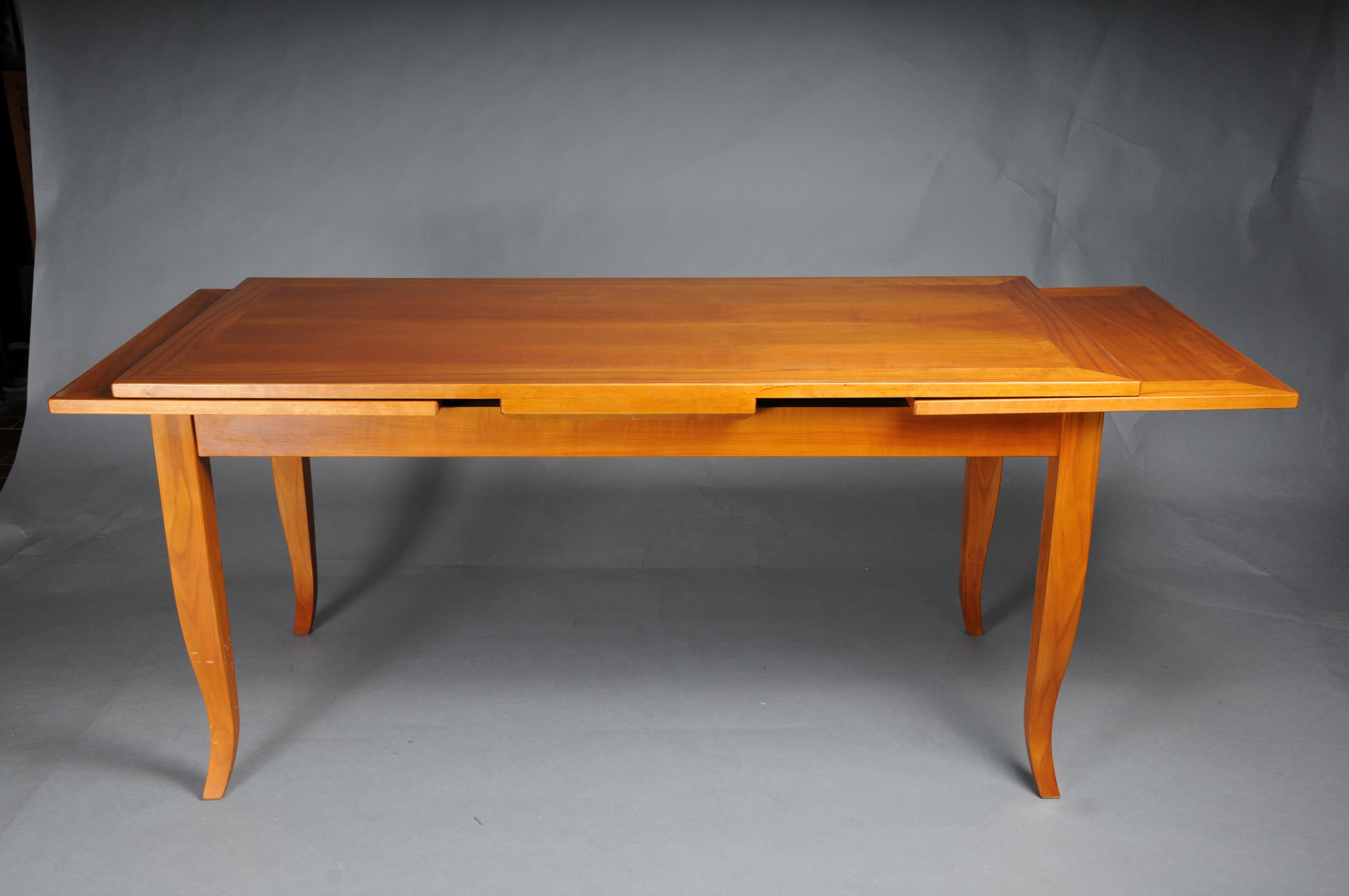 Bois Table de salle à manger/conférence classique en bois de cerisier dans le style Biedermeier en vente