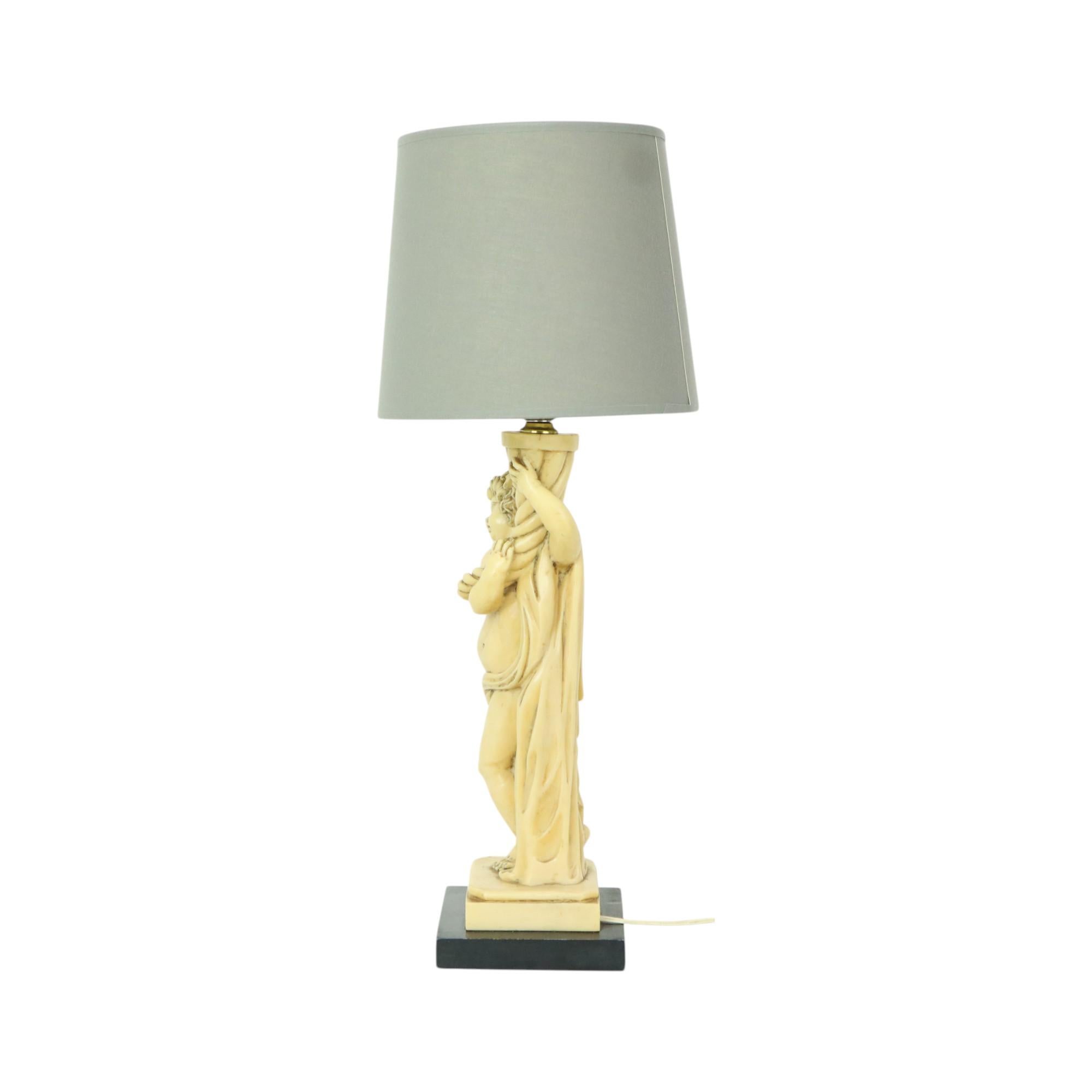 Classic Cherubin Lampe A. Santini Tischlampe Italien Fünfziger Jahre 57cm im Angebot 2