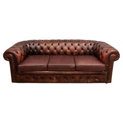 Classic Chesterfield sofa top leather