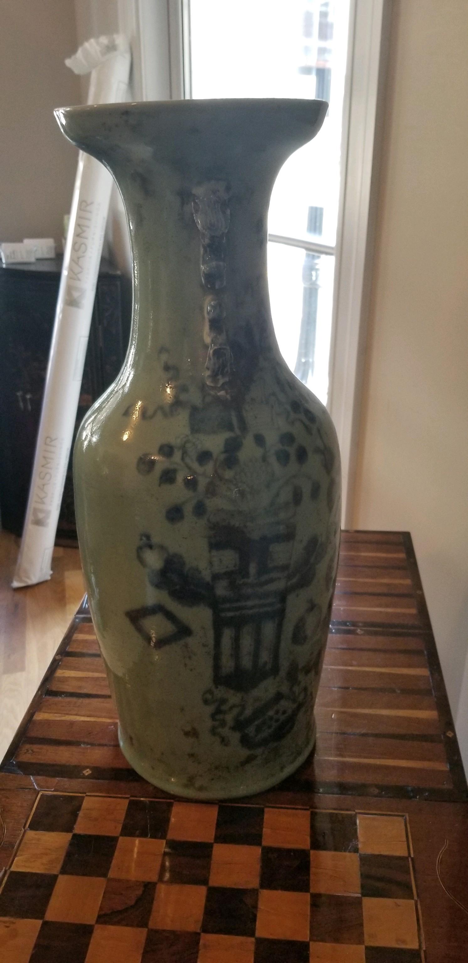 Classic Chinese Celadon Floor Vase, 19th Century In Good Condition In Milton, DE